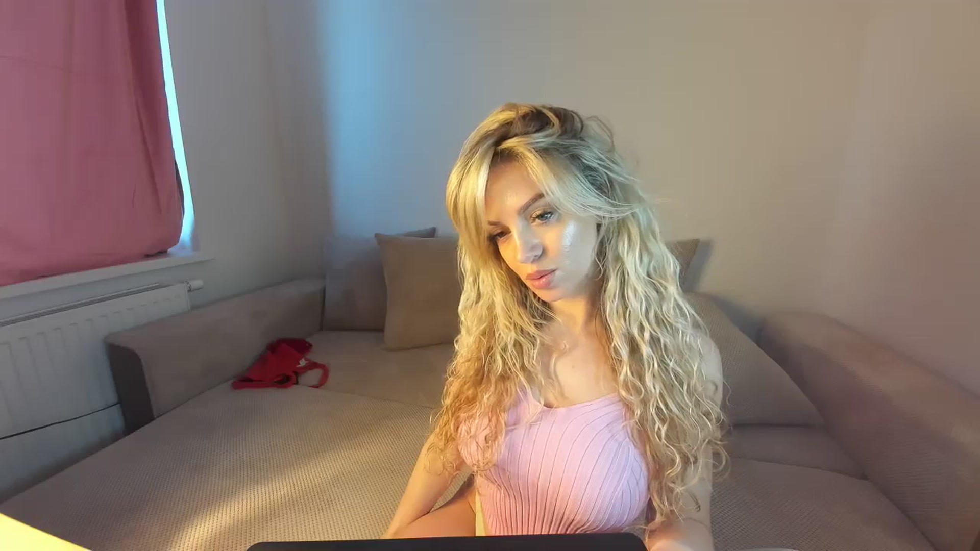 Gallery image thumbnail from Nadyasoft's myfreecams stream on, 02/16/2024, 15:53 image 2 of 20