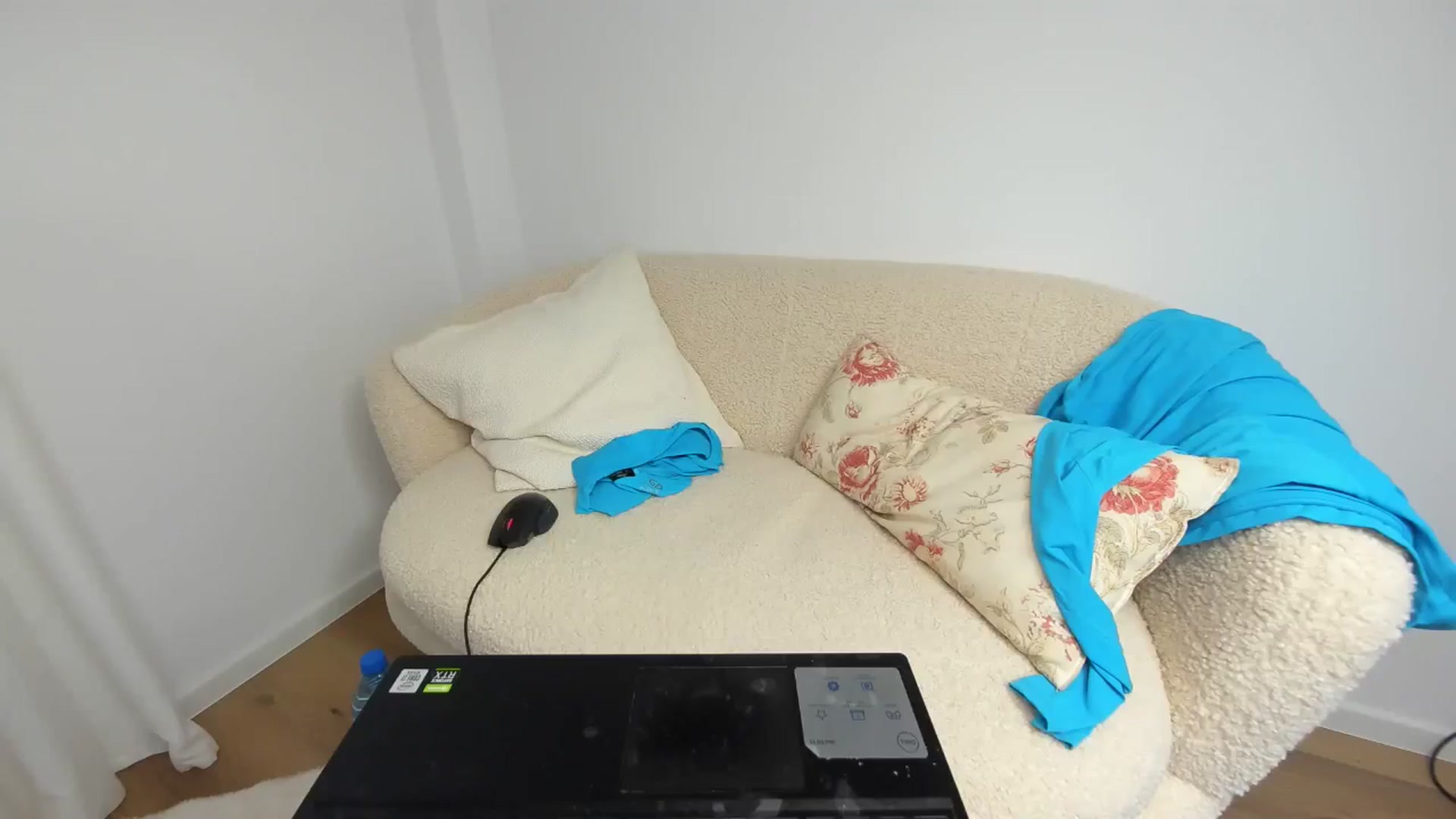 Gallery image thumbnail from Nadyasoft's myfreecams stream on, 06/24/2024, 12:02 image 17 of 20