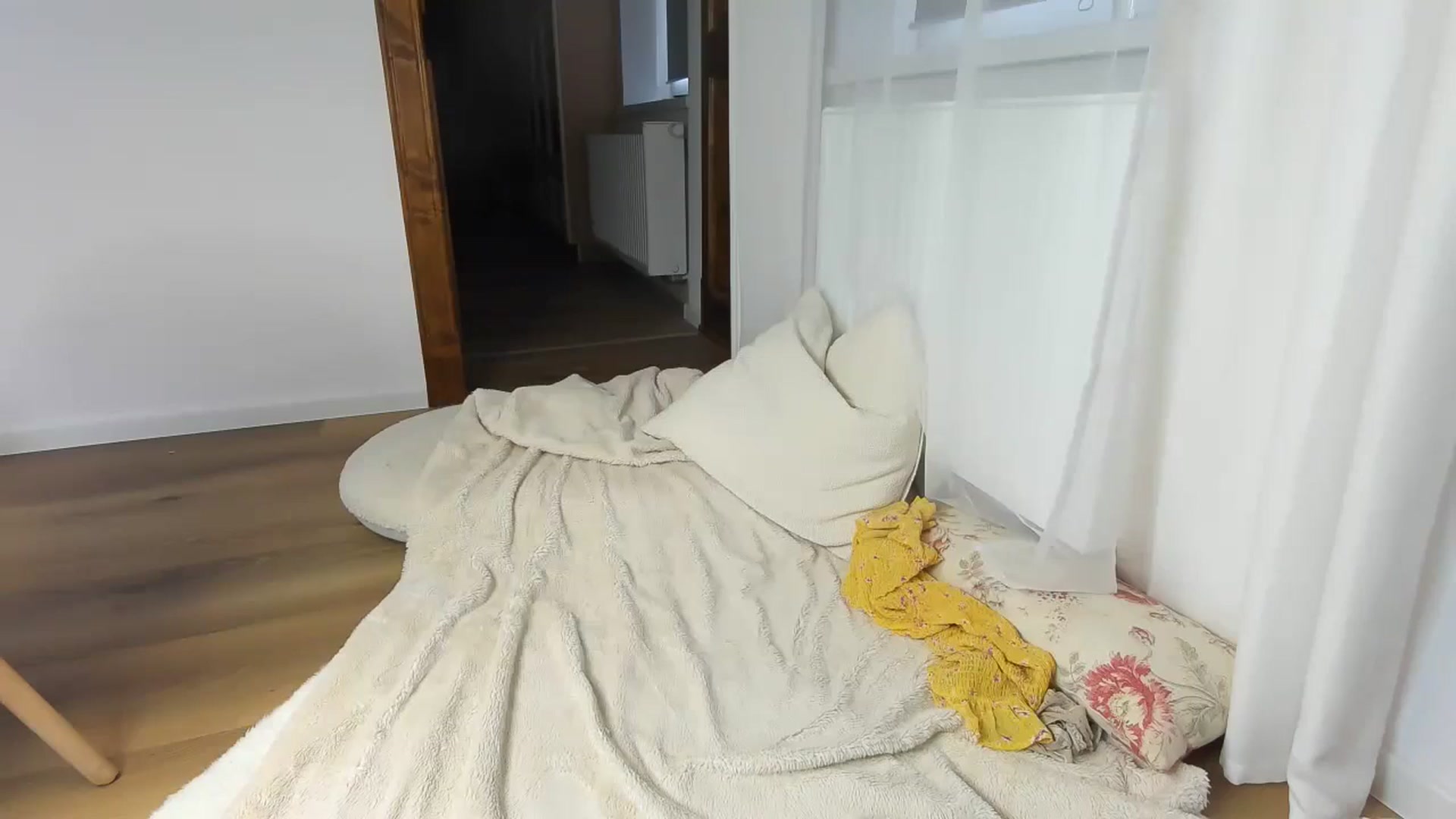 Gallery image thumbnail from Nadyasoft's myfreecams stream on, 06/29/2024, 14:16 image 2 of 20