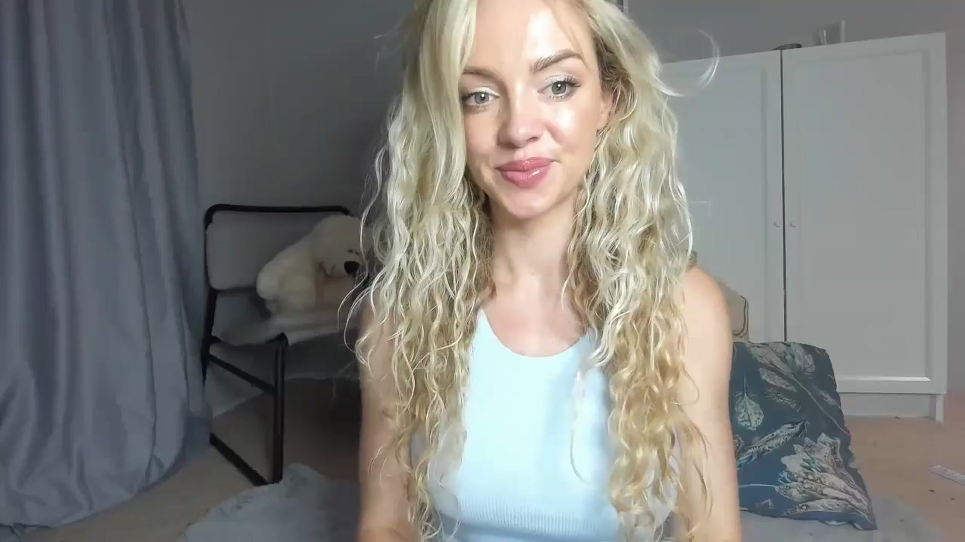 Gallery image thumbnail from Nadyasoft's myfreecams stream on, 07/01/2024, 13:20 image 1 of 20