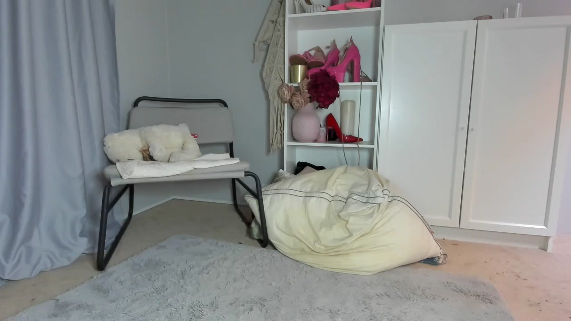 Gallery image thumbnail from Nadyasoft's myfreecams stream on, 08/01/2024, 15:33 image 4 of 20