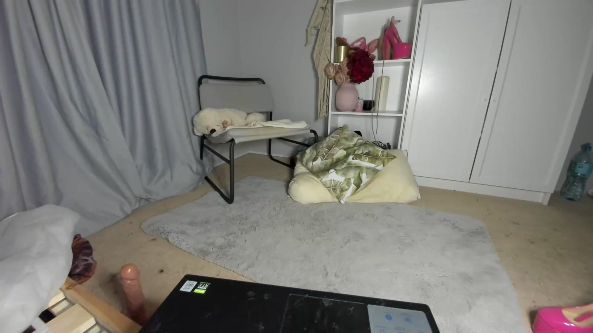 Gallery image thumbnail from Nadyasoft's myfreecams stream on, 08/12/2024, 21:30 image 10 of 20