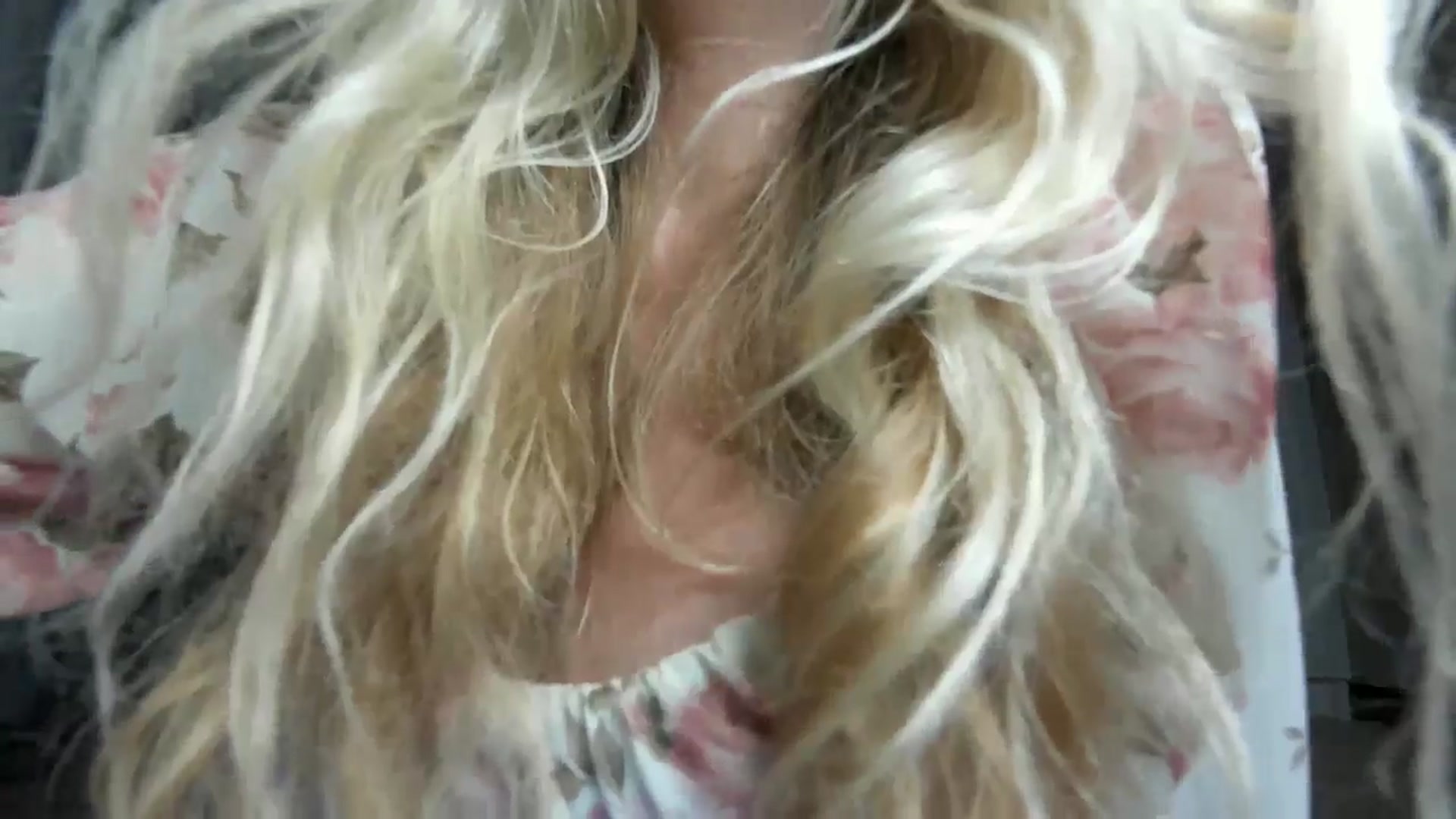 Gallery image thumbnail from Nadyasoft's myfreecams stream on, 08/15/2024, 22:27 image 12 of 20
