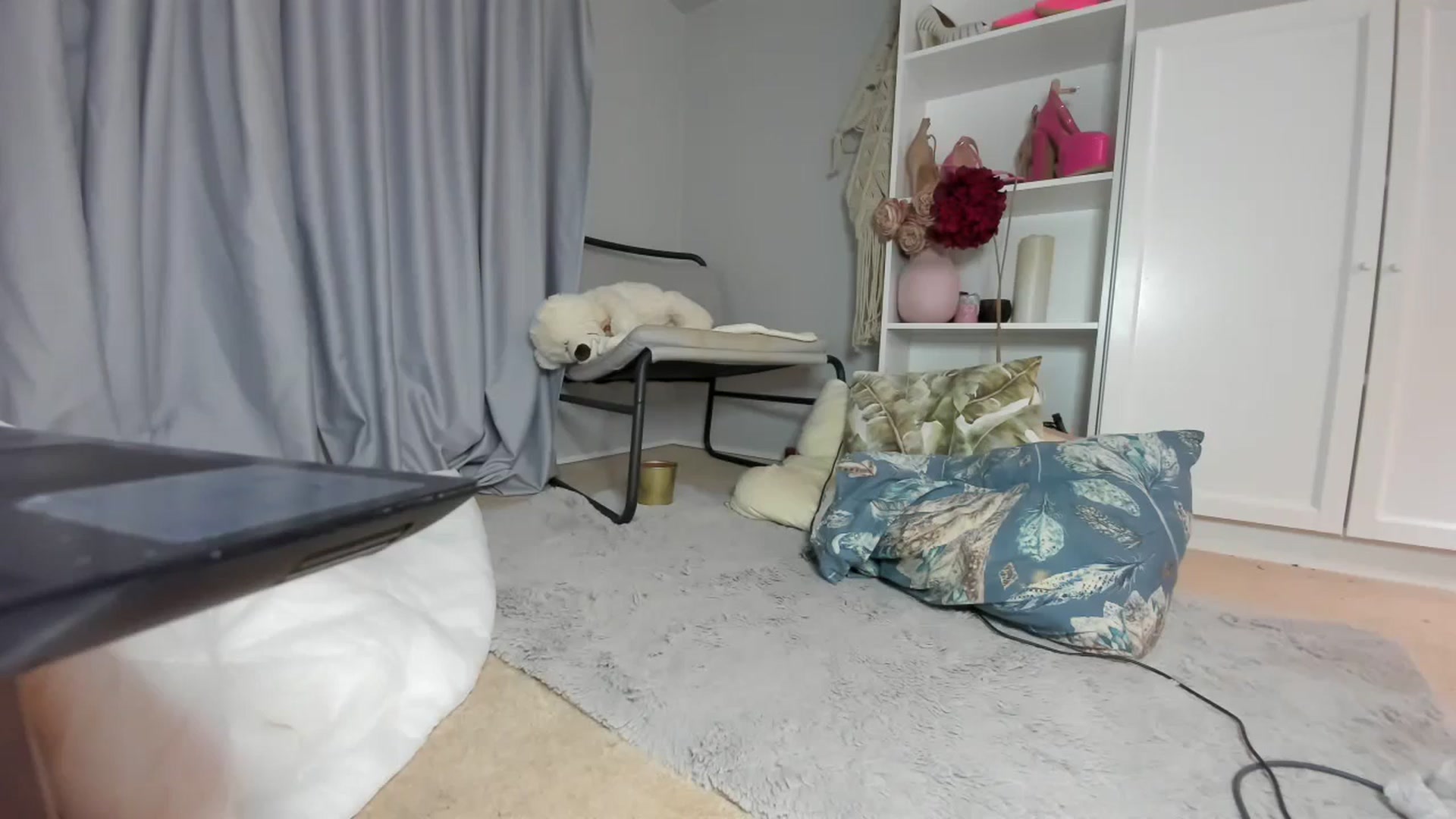 Gallery image thumbnail from Nadyasoft's myfreecams stream on, 08/26/2024, 14:26 image 10 of 20