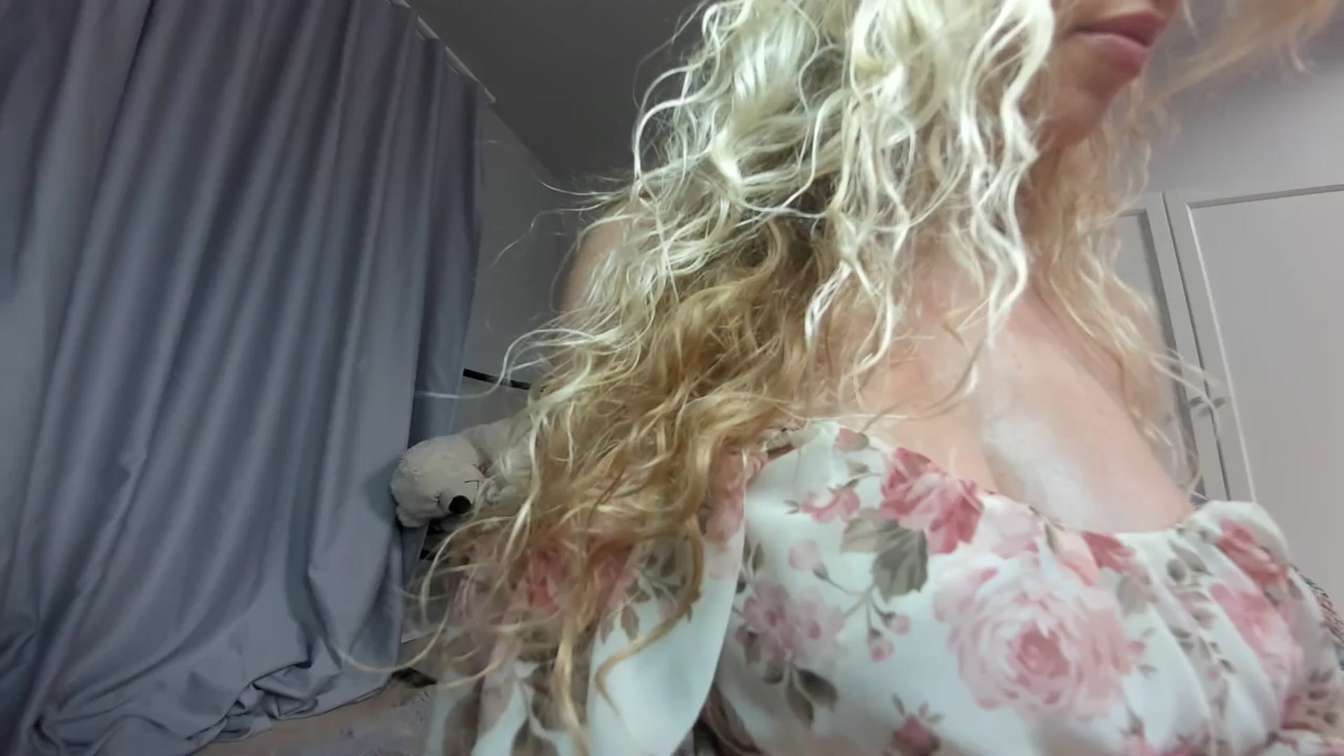 Gallery image thumbnail from Nadyasoft's myfreecams stream on, 09/03/2024, 09:57 image 4 of 20