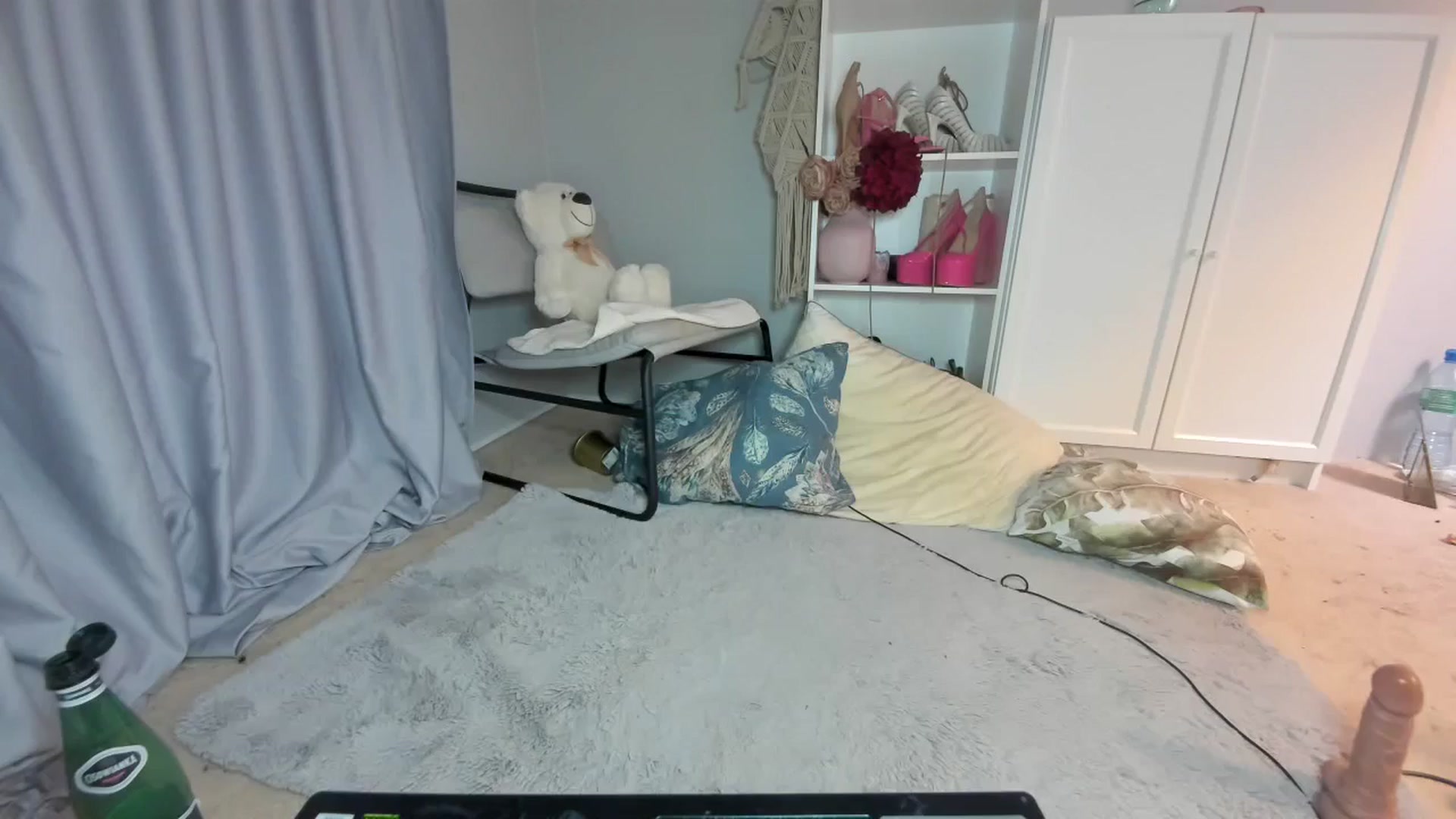 Gallery image thumbnail from Nadyasoft's myfreecams stream on, 09/04/2024, 13:03 image 11 of 20