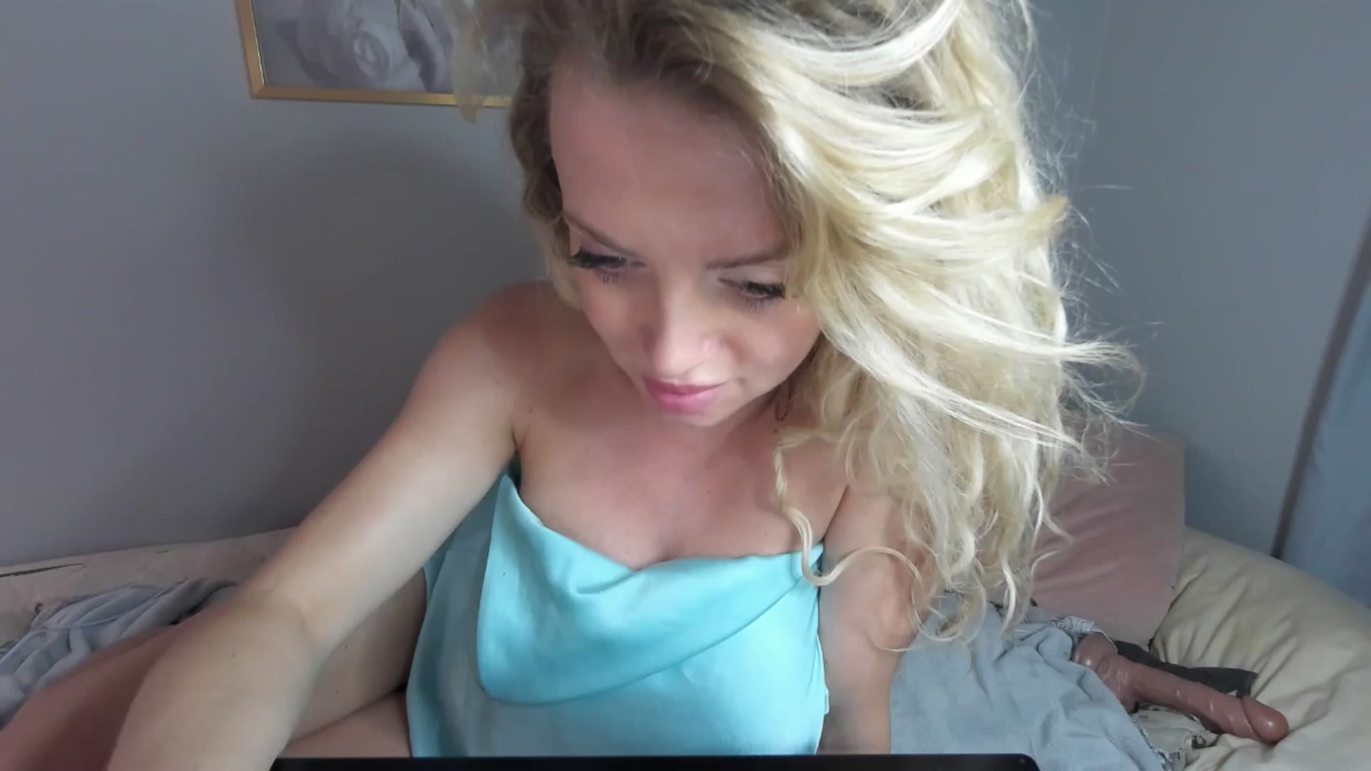 Gallery image thumbnail from Nadyasoft's myfreecams stream on, 09/25/2024, 13:59 image 7 of 20