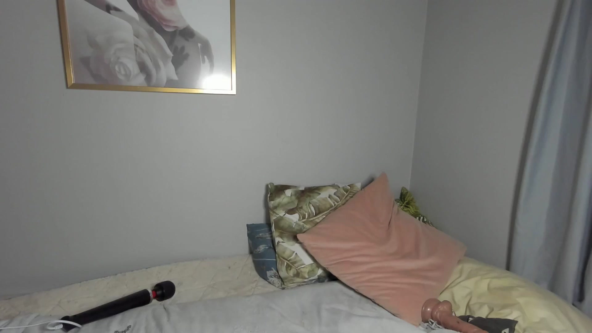 Gallery image thumbnail from Nadyasoft's myfreecams stream on, 09/26/2024, 18:39 image 12 of 20