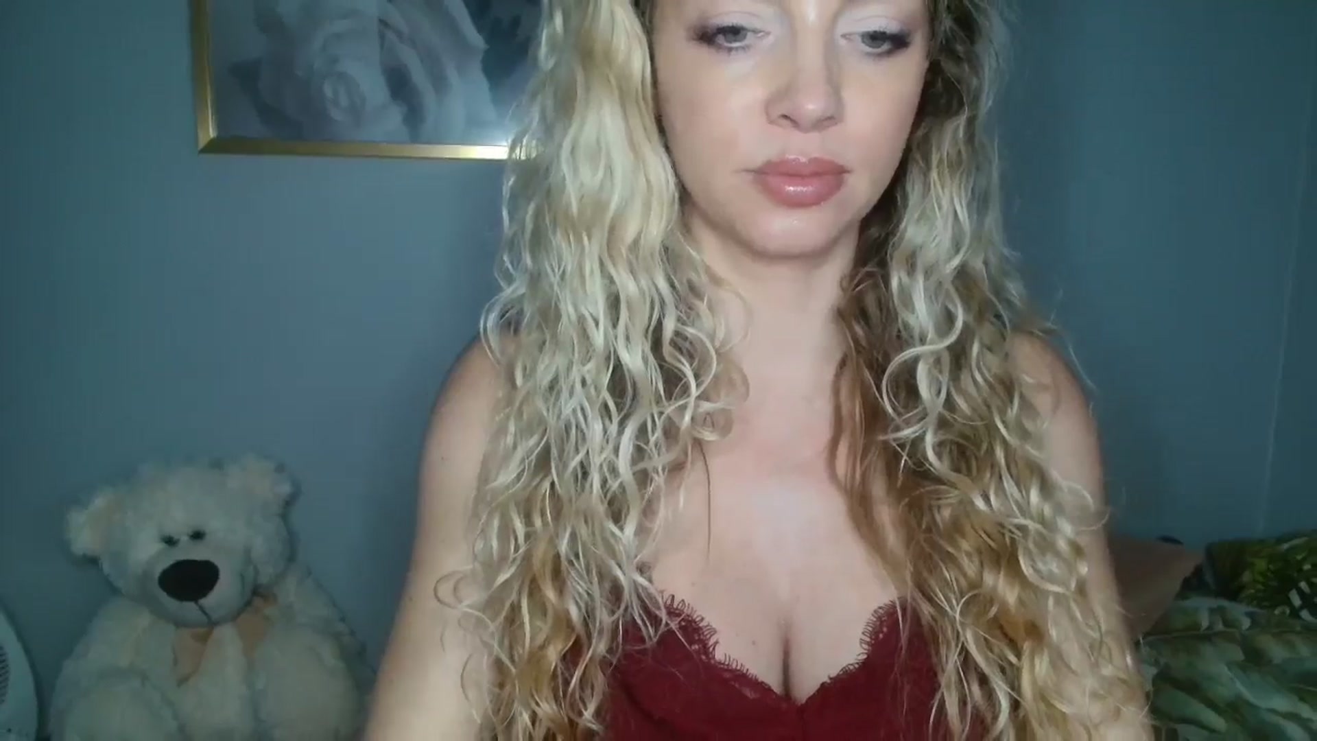 Gallery image thumbnail from Nadyasoft's myfreecams stream on, 10/15/2024, 13:46 image 11 of 20