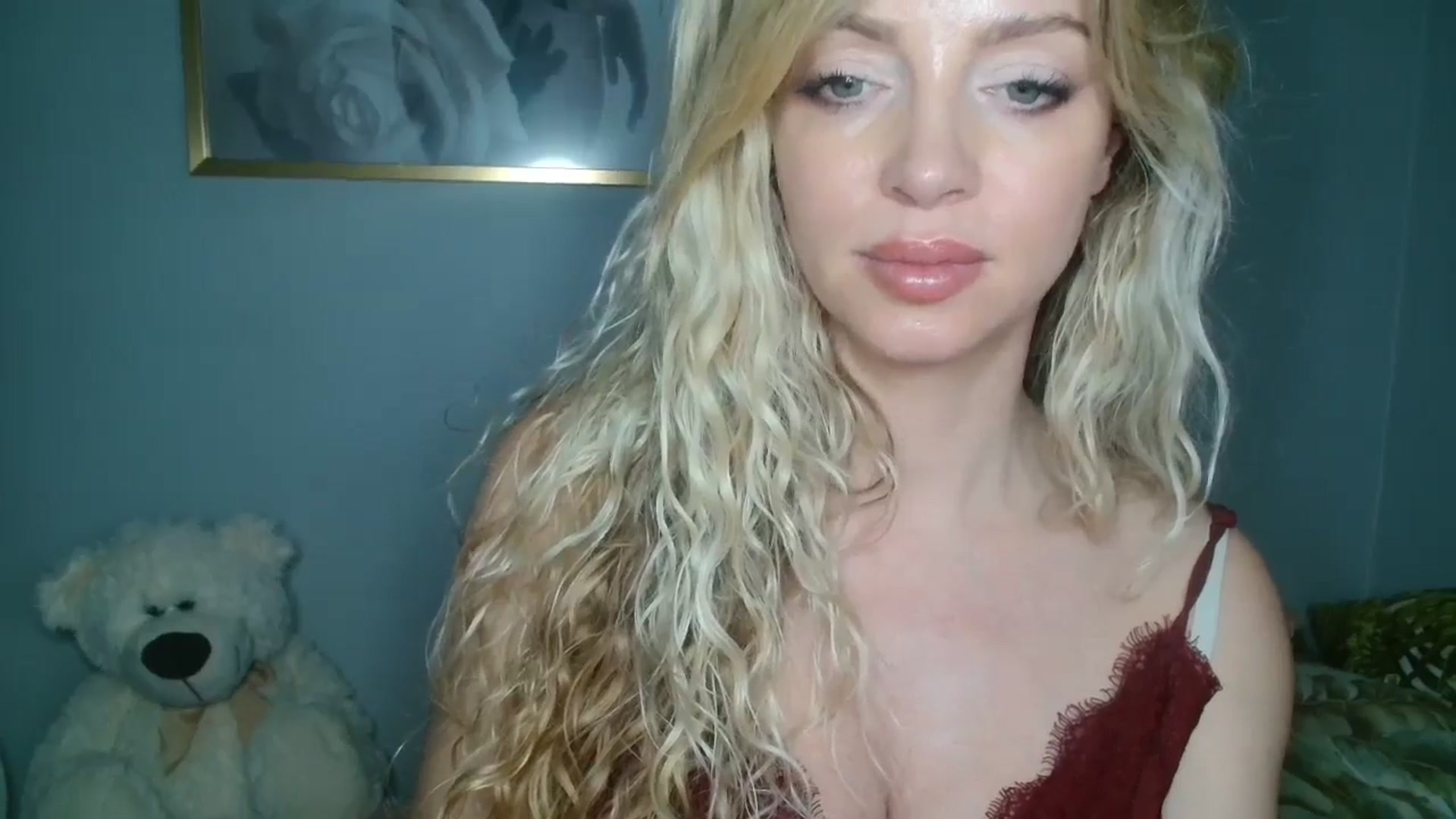 Gallery image thumbnail from Nadyasoft's myfreecams stream on, 10/15/2024, 14:58 image 2 of 20