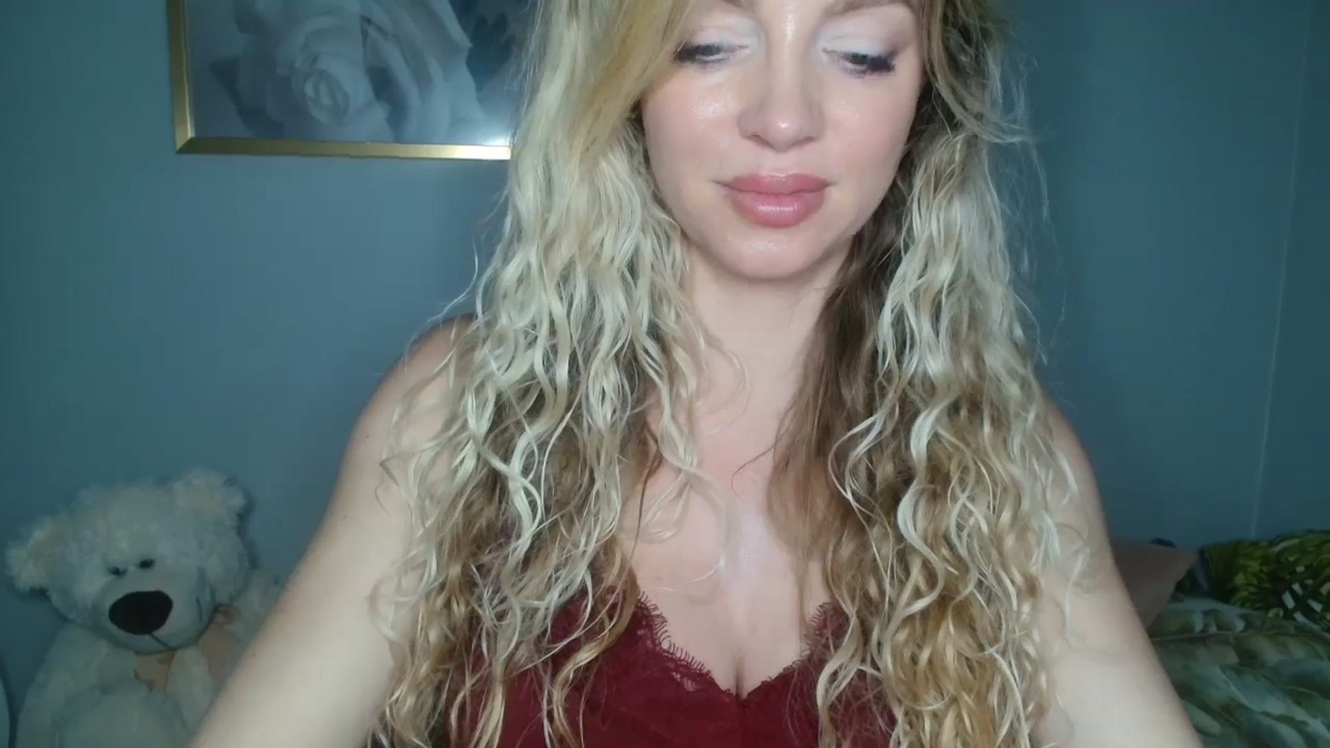 Gallery image thumbnail from Nadyasoft's myfreecams stream on, 10/15/2024, 14:58 image 8 of 20