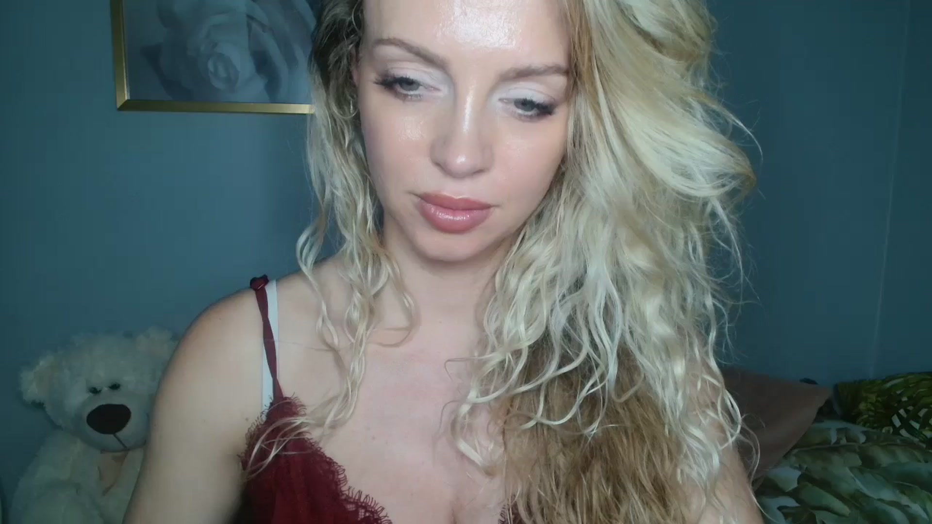 Gallery image thumbnail from Nadyasoft's myfreecams stream on, 10/15/2024, 14:58 image 5 of 20