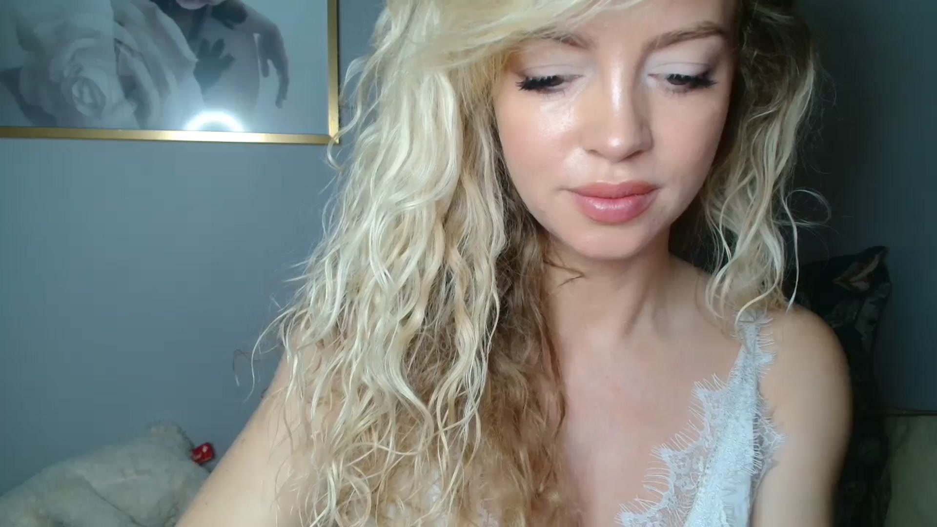 Gallery image thumbnail from Nadyasoft's myfreecams stream on, 10/21/2024, 10:22 image 16 of 20