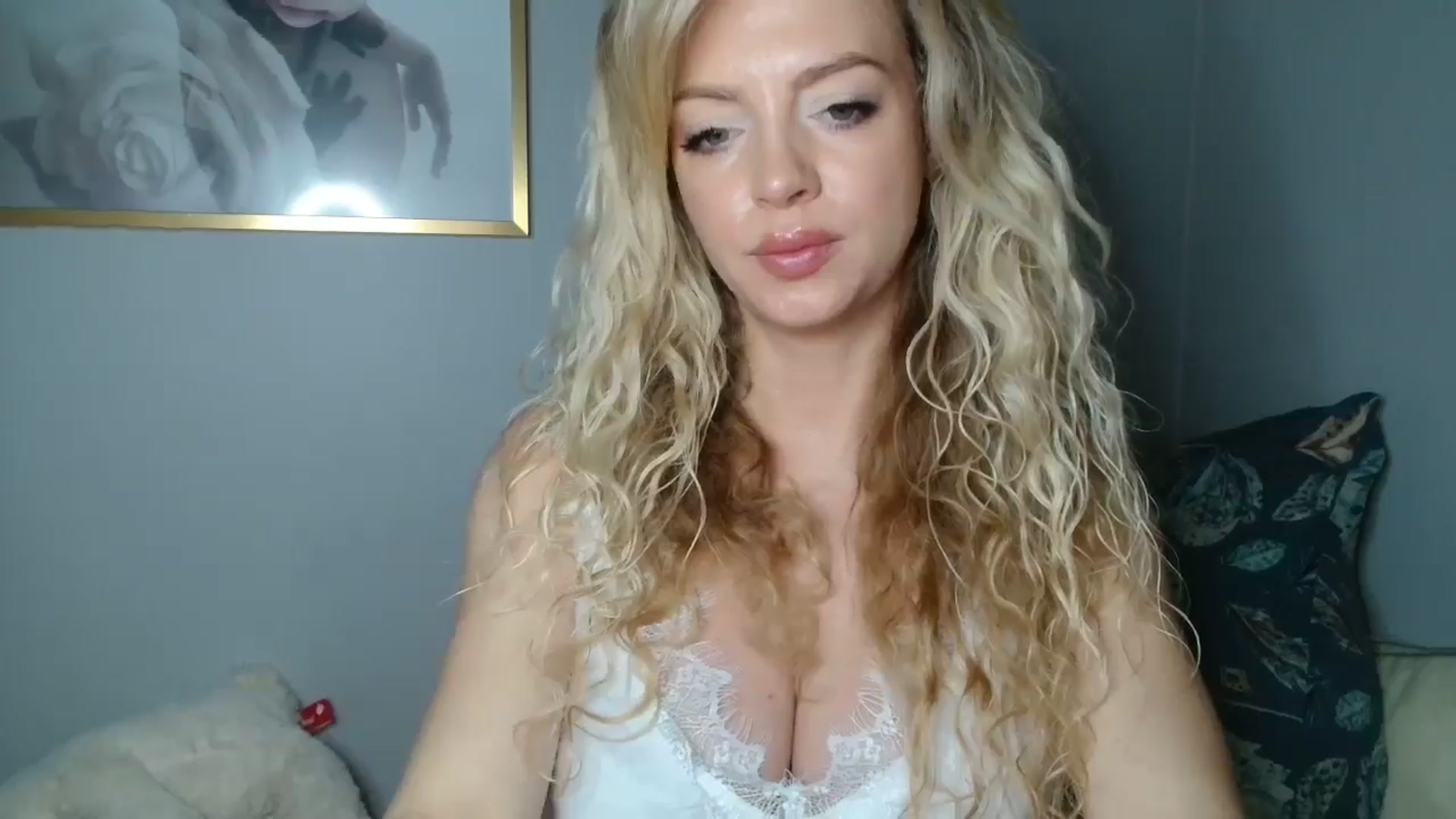Gallery image thumbnail from Nadyasoft's myfreecams stream on, 10/21/2024, 10:22 image 10 of 20