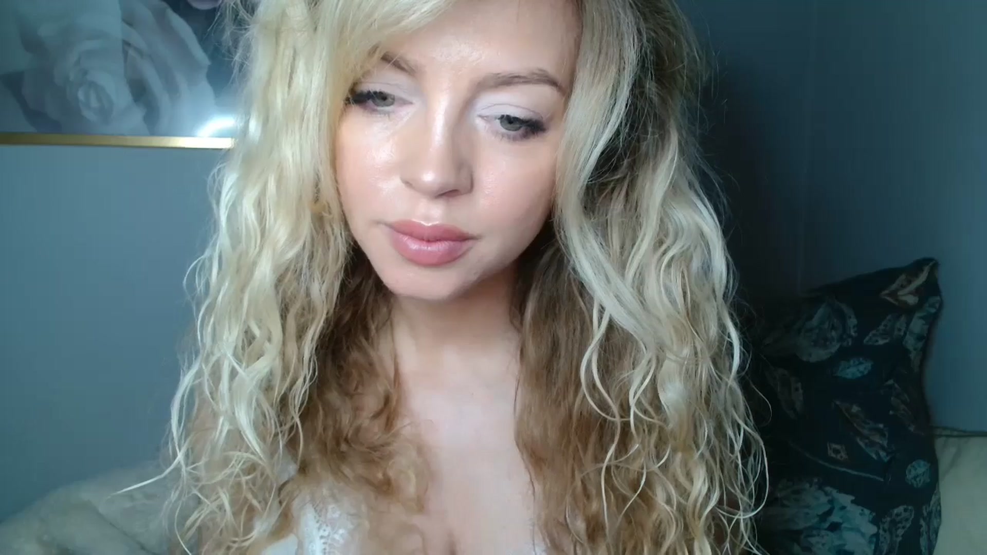 Gallery image thumbnail from Nadyasoft's myfreecams stream on, 10/21/2024, 10:22 image 5 of 20
