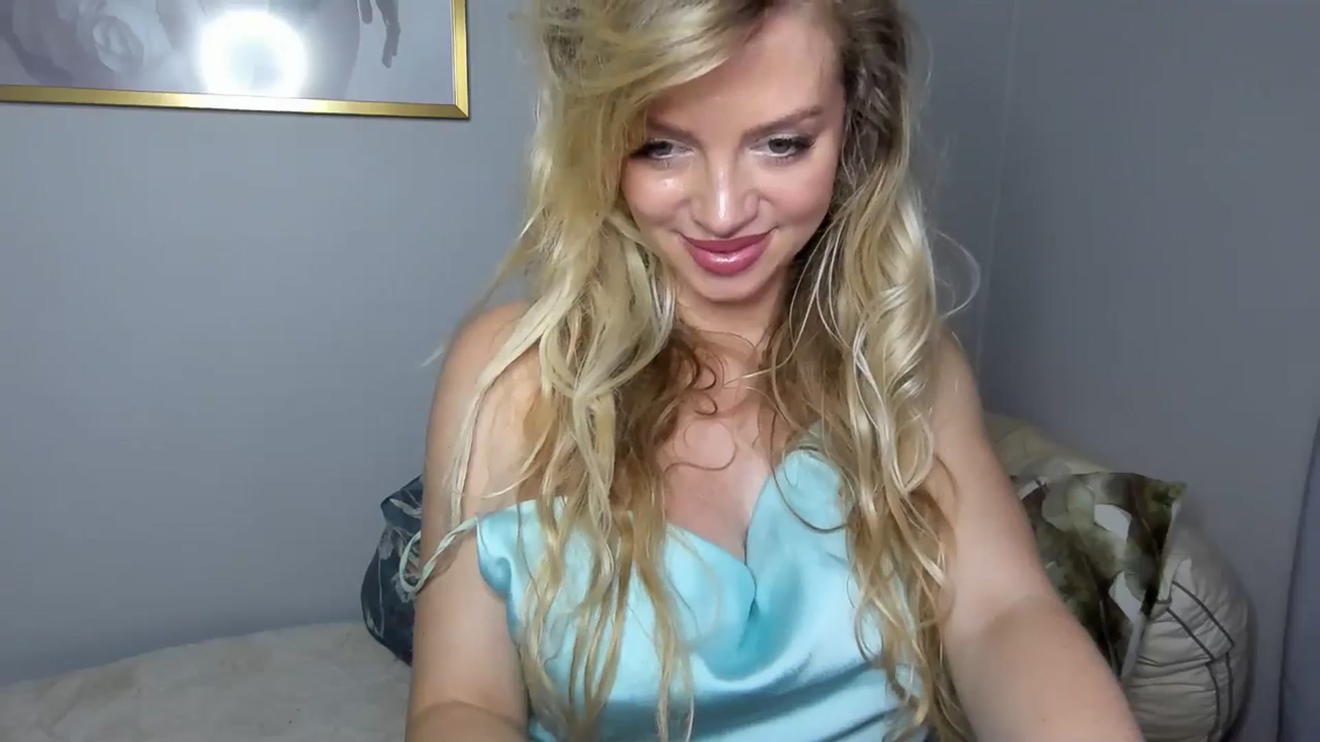 Gallery image thumbnail from Nadyasoft's myfreecams stream on, 10/29/2024, 15:36 image 6 of 20