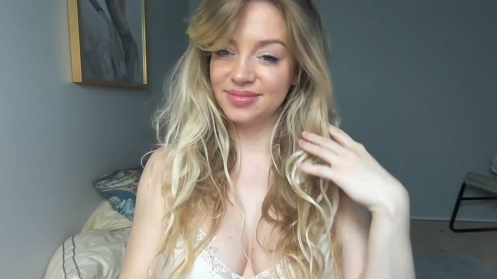 Gallery image thumbnail from Nadyasoft's myfreecams stream on, 12/28/2024, 13:34 image 8 of 20