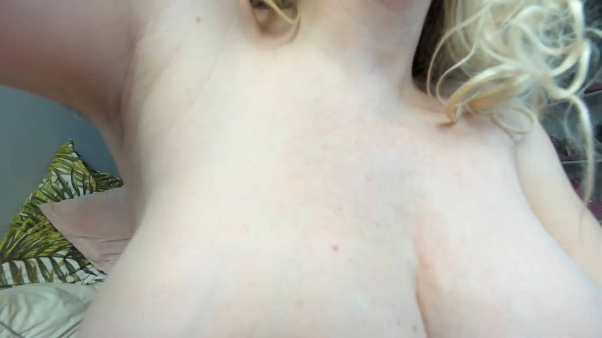 Gallery image thumbnail from Nadyasoft's myfreecams stream on, 12/29/2024, 18:42 image 19 of 20