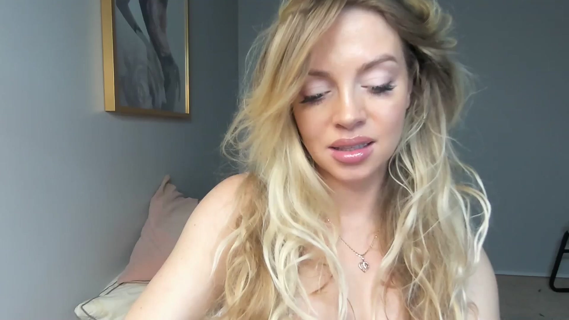 Gallery image thumbnail from Nadyasoft's myfreecams stream on, 01/07/2025, 15:13 image 15 of 20
