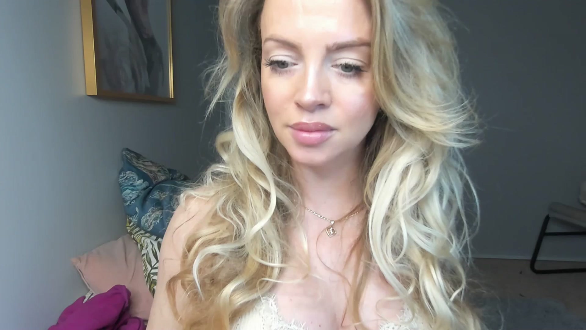 Gallery image thumbnail from Nadyasoft's myfreecams stream on, 01/12/2025, 18:41 image 5 of 20