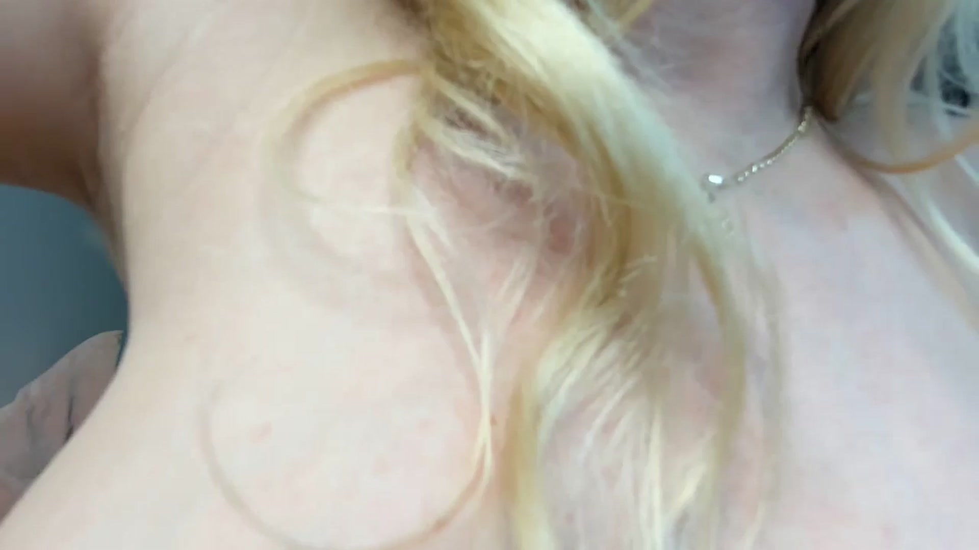 Gallery image thumbnail from Nadyasoft's myfreecams stream on, 01/19/2025, 23:15 image 11 of 20