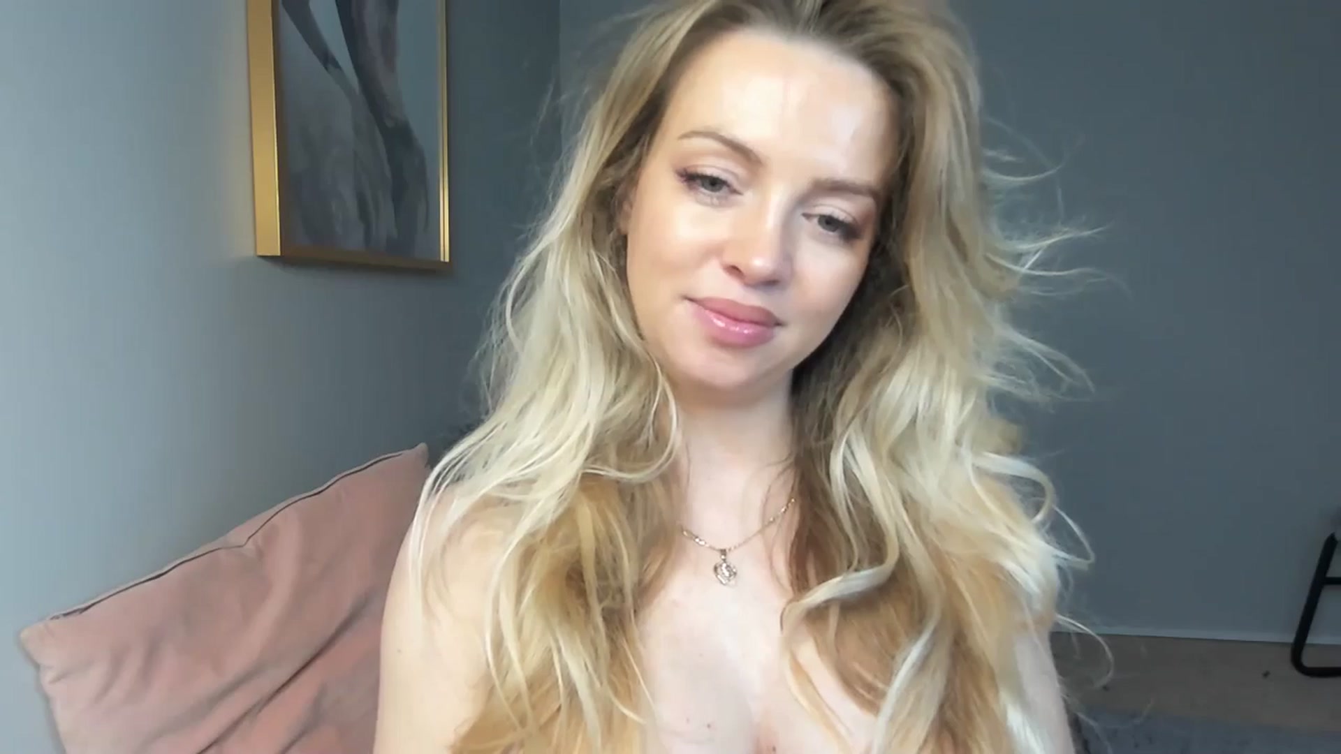 Gallery image thumbnail from Nadyasoft's myfreecams stream on, 02/05/2025, 11:13 image 3 of 20