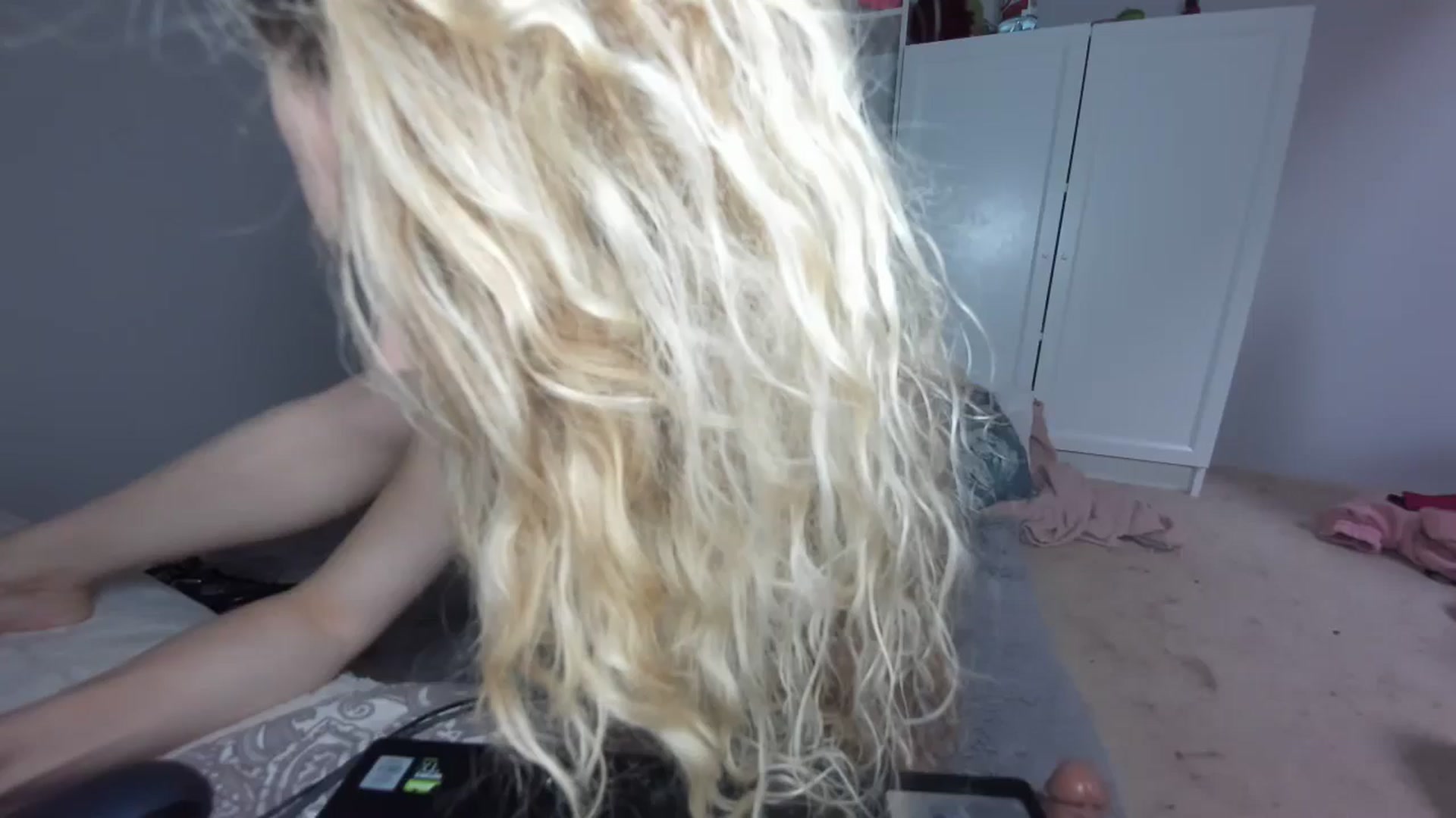 Gallery image thumbnail from Nadyasoft's myfreecams stream on, 10/08/2025, 13:36 image 1 of 20