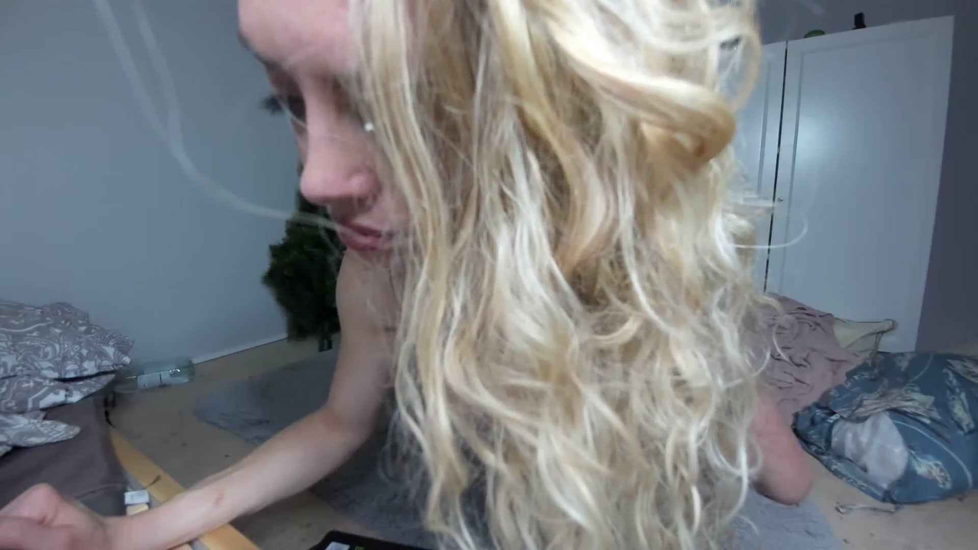 Gallery image thumbnail from Nadyasoft's myfreecams stream on, 12/19/2025, 17:55 image 5 of 20