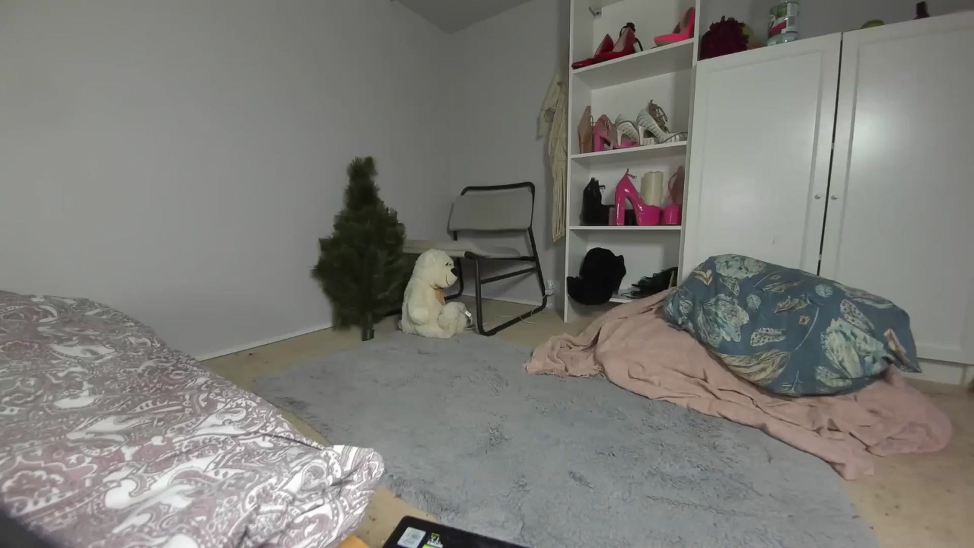 Gallery image thumbnail from Nadyasoft's myfreecams stream on, 01/02/2026, 12:57 image 17 of 20