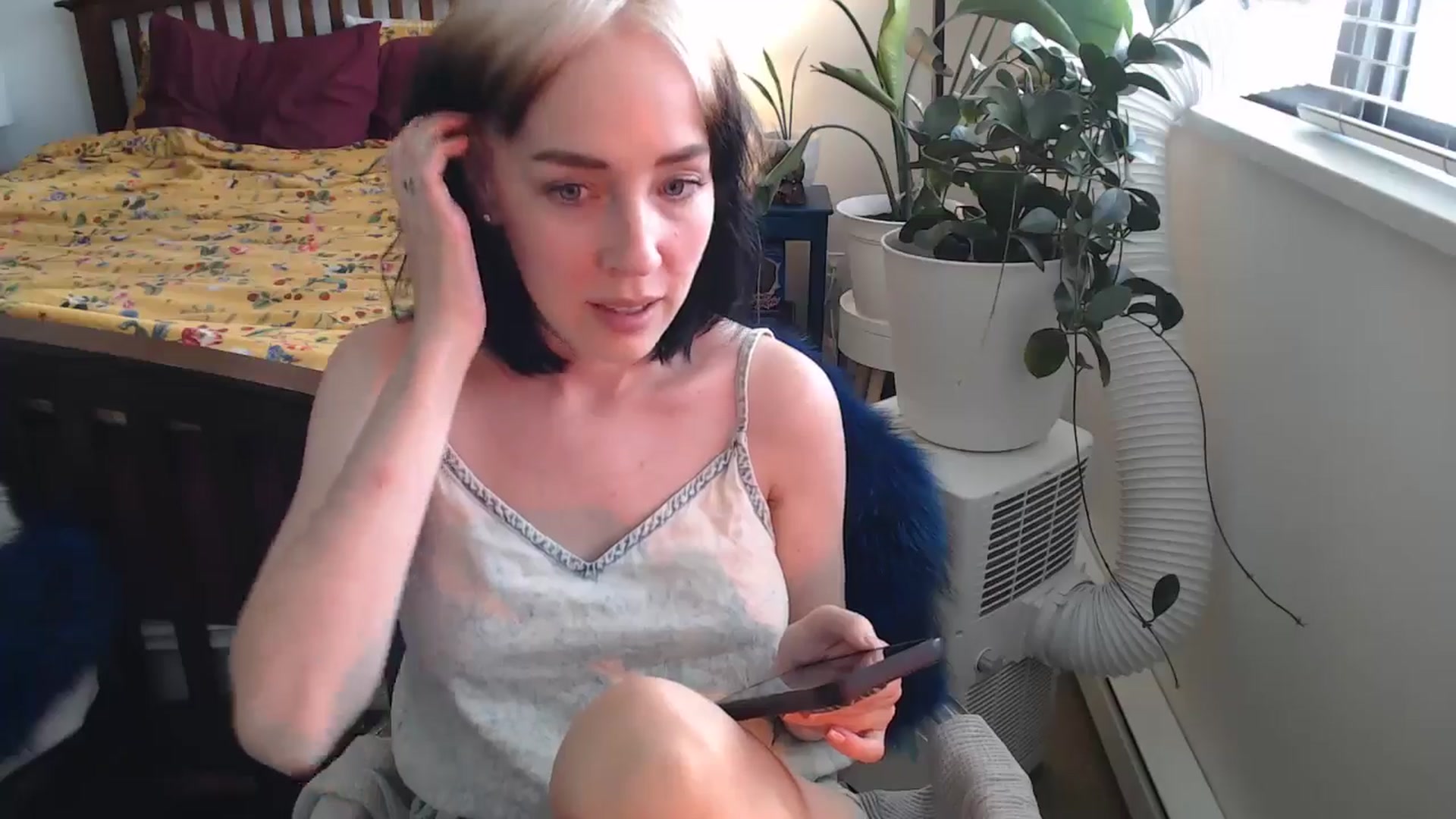 Gallery image thumbnail from NahlaHoney's myfreecams stream on, 08/16/2024, 04:00 image 5 of 20