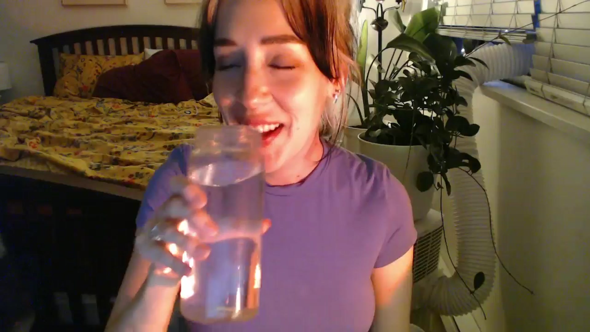 Gallery image thumbnail from NahlaHoney's myfreecams stream on, 08/18/2024, 04:22 image 15 of 20