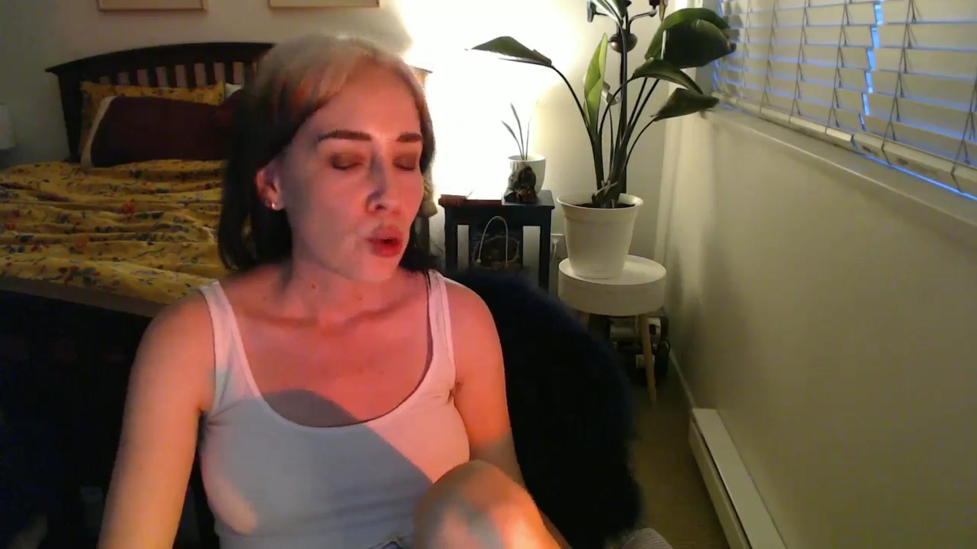 Gallery image thumbnail from NahlaHoney's myfreecams stream on, 08/22/2024, 04:37 image 13 of 20