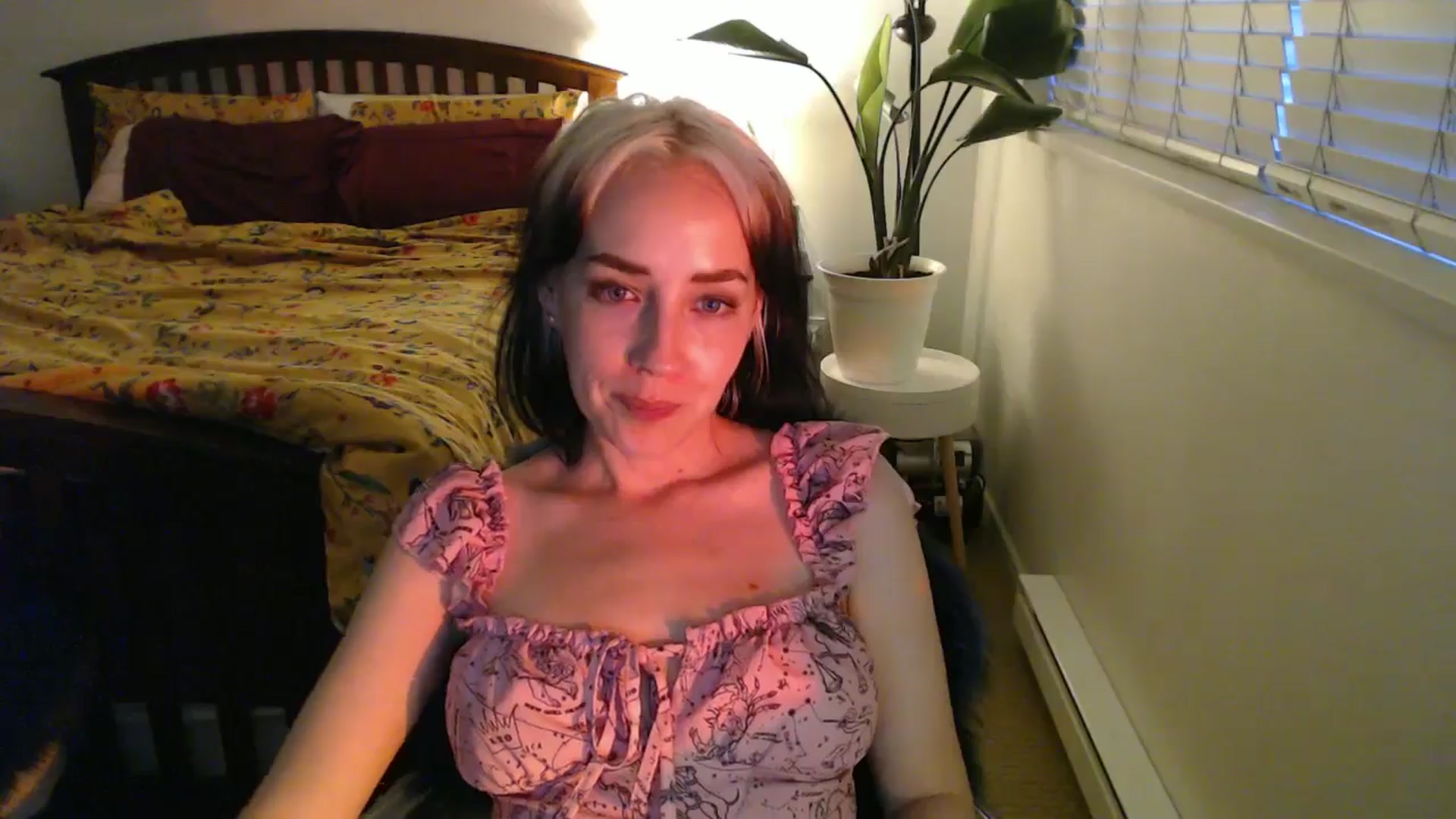 Gallery image thumbnail from NahlaHoney's myfreecams stream on, 08/23/2024, 04:44 image 12 of 20