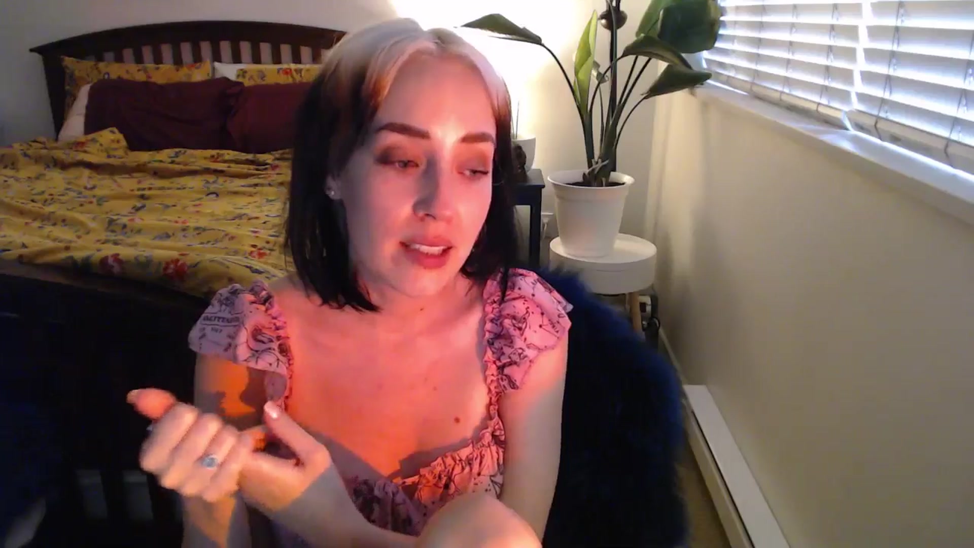 Gallery image thumbnail from NahlaHoney's myfreecams stream on, 08/23/2024, 04:44 image 6 of 20