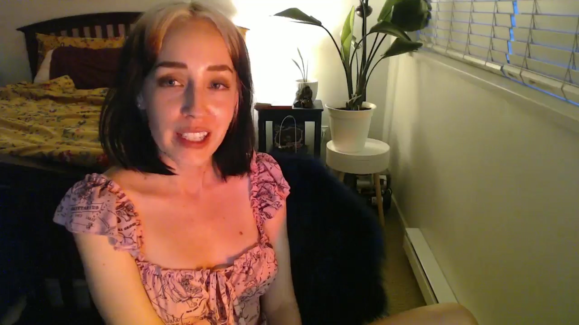 Gallery image thumbnail from NahlaHoney's myfreecams stream on, 08/23/2024, 04:44 image 13 of 20