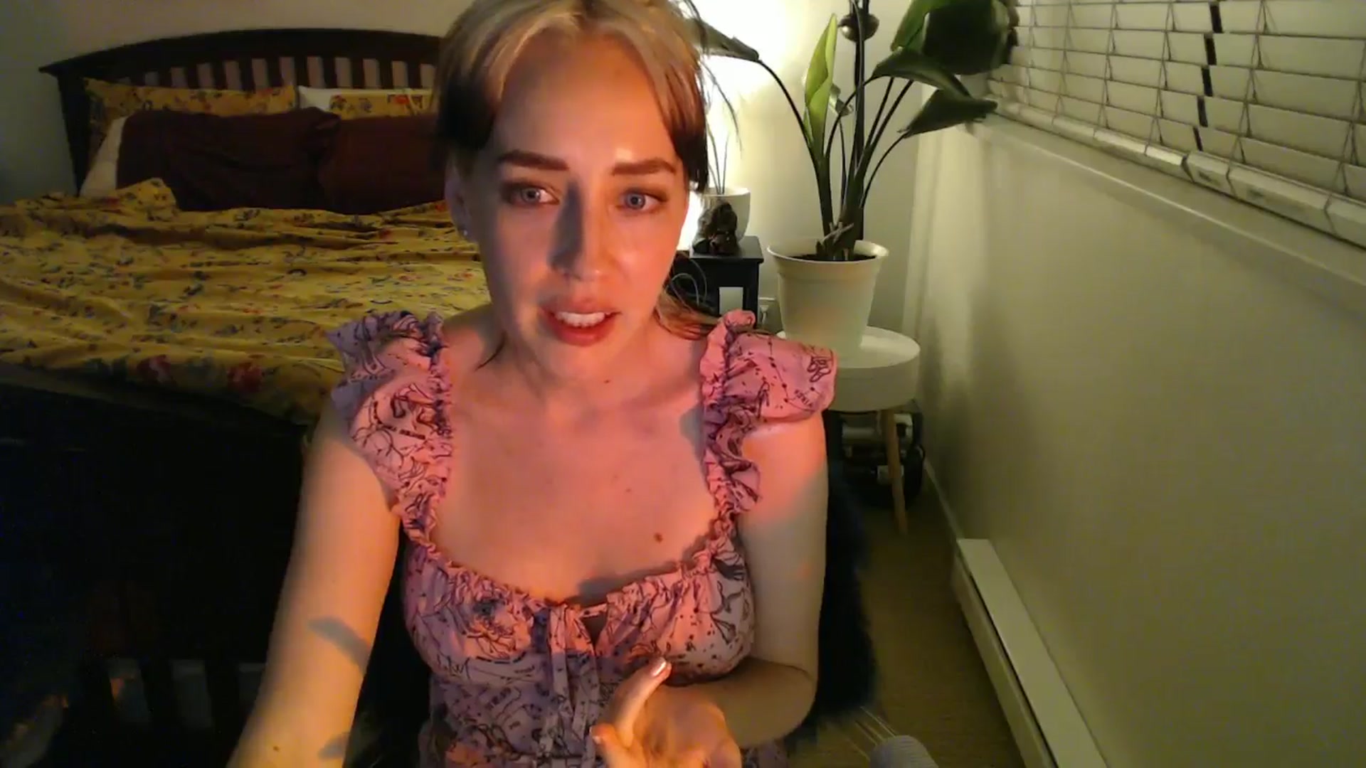 Gallery image thumbnail from NahlaHoney's myfreecams stream on, 08/23/2024, 04:44 image 19 of 20