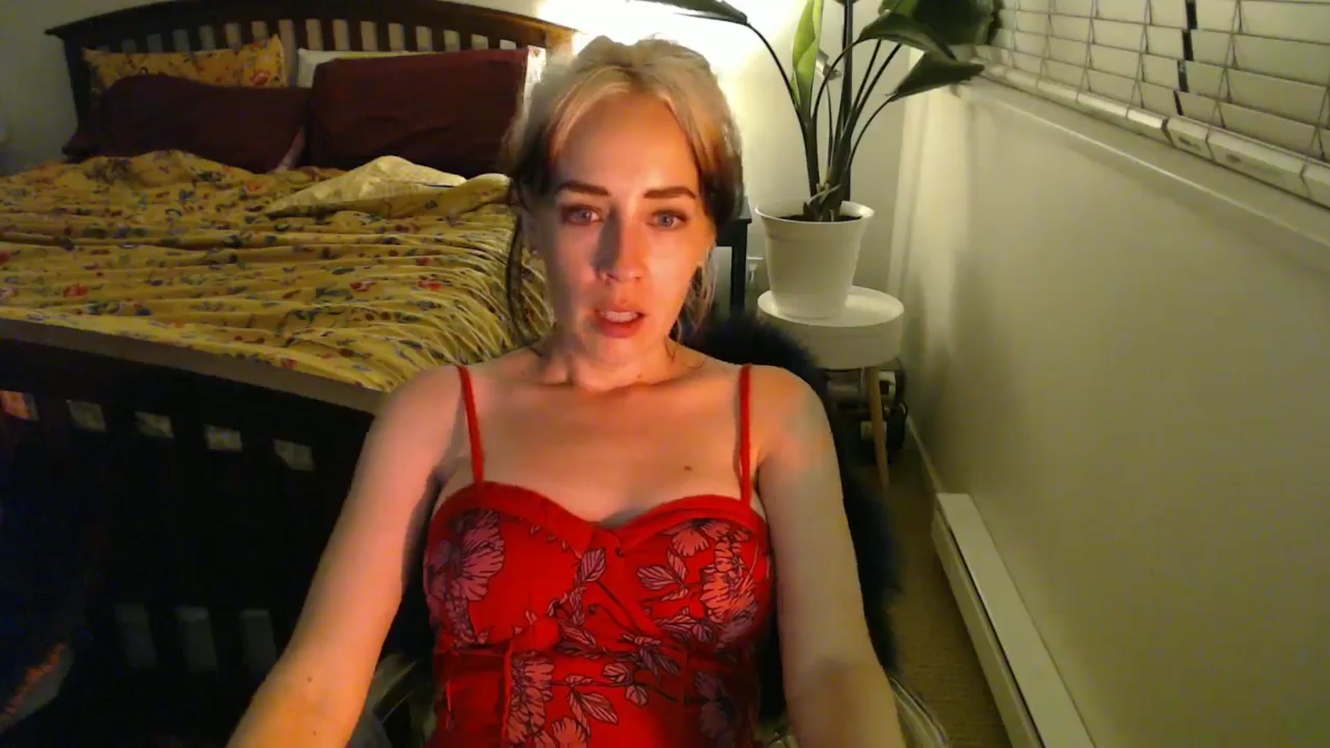 Gallery image thumbnail from NahlaHoney's myfreecams stream on, 08/26/2024, 03:54 image 18 of 20