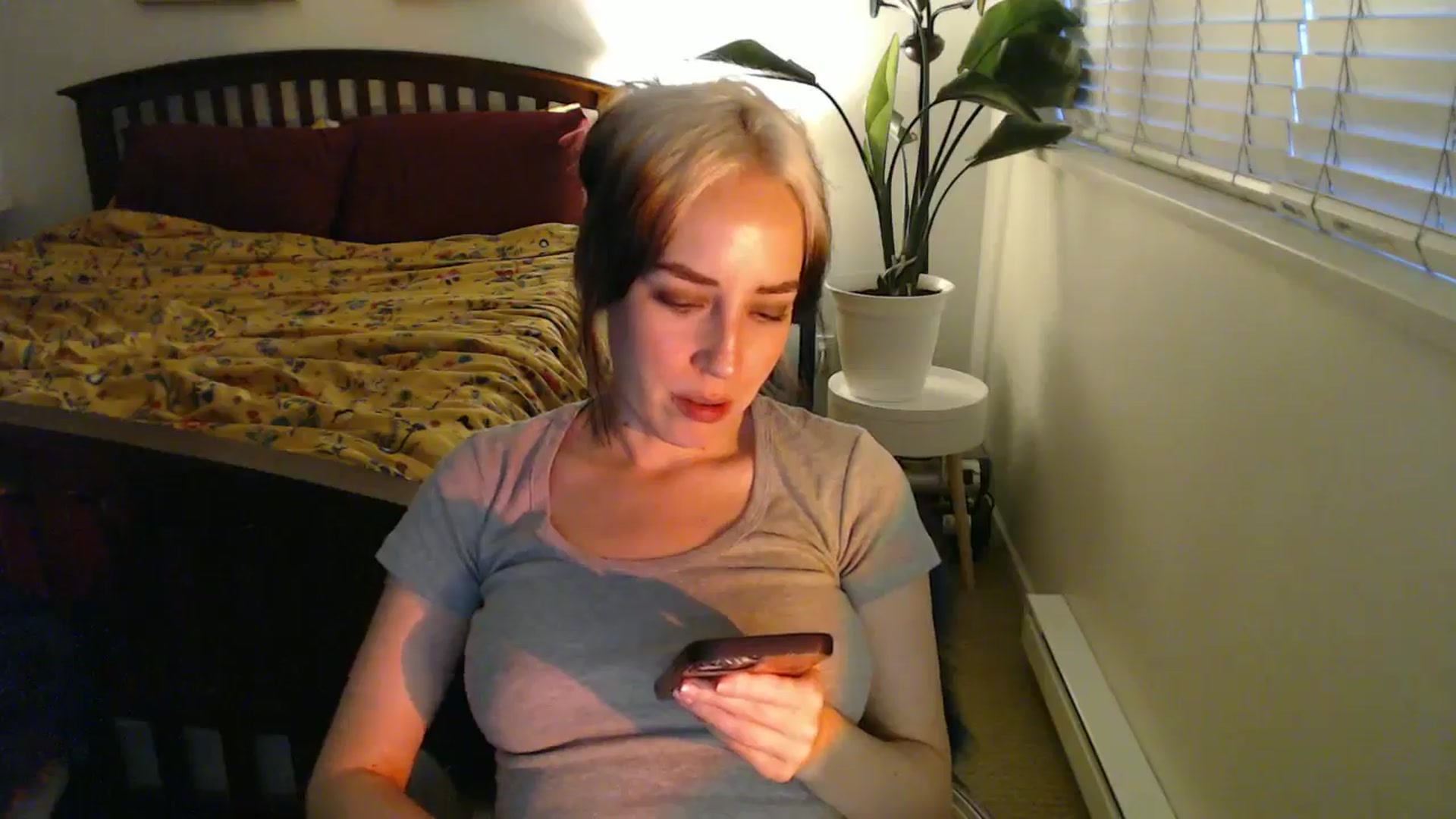 Gallery image thumbnail from NahlaHoney's myfreecams stream on, 08/27/2024, 03:15 image 12 of 20