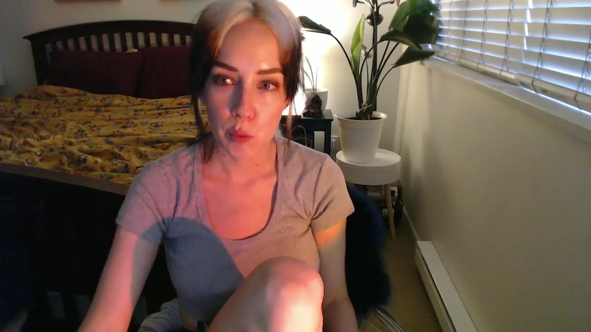 Gallery image thumbnail from NahlaHoney's myfreecams stream on, 08/27/2024, 03:15 image 5 of 20