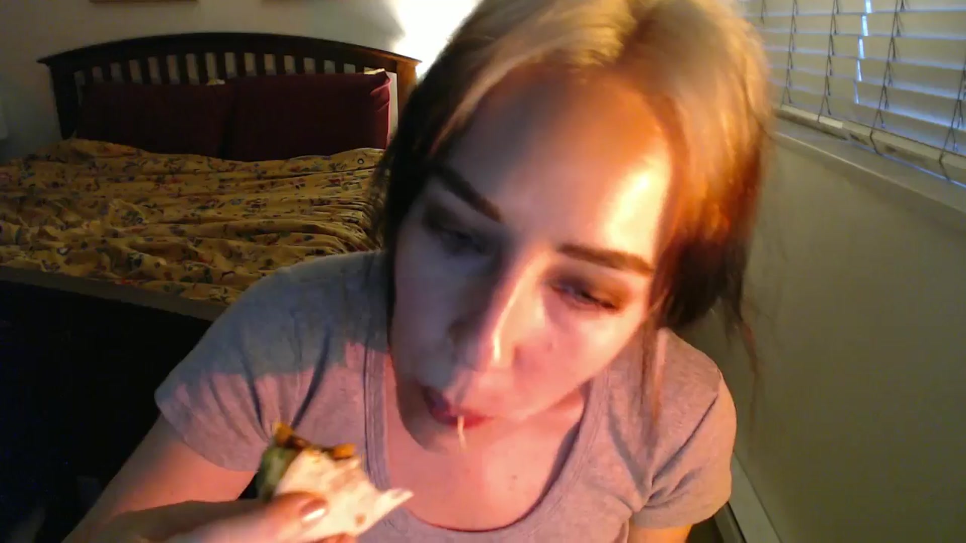 Gallery image thumbnail from NahlaHoney's myfreecams stream on, 08/27/2024, 03:15 image 11 of 20
