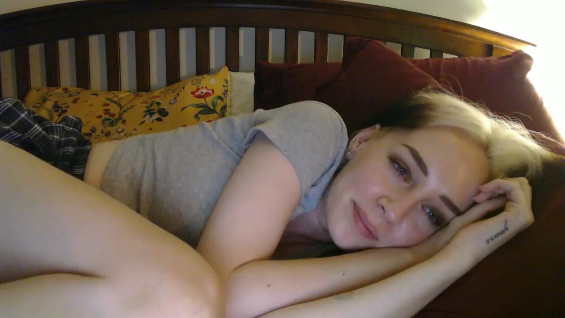 Gallery image thumbnail from NahlaHoney's myfreecams stream on, 08/27/2024, 04:29 image 6 of 20