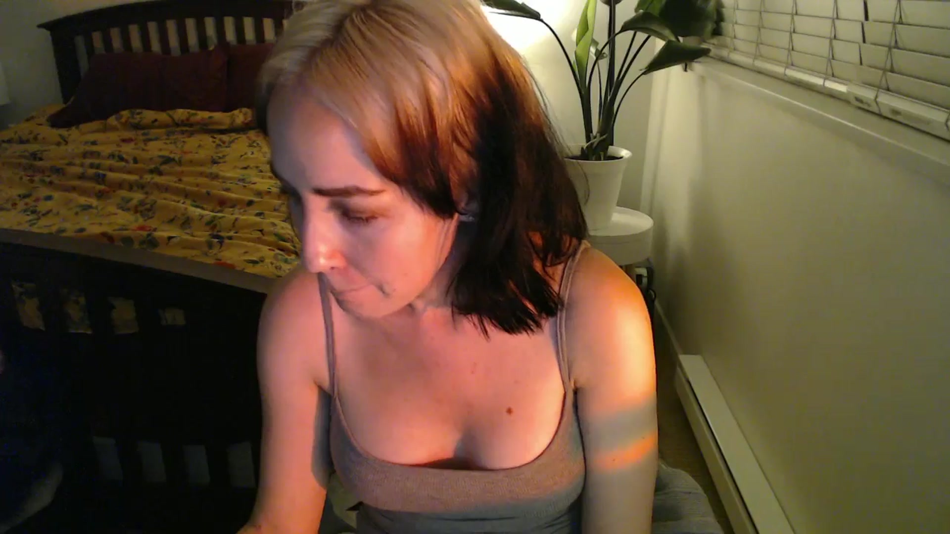 Gallery image thumbnail from NahlaHoney's myfreecams stream on, 08/28/2024, 04:56 image 18 of 20