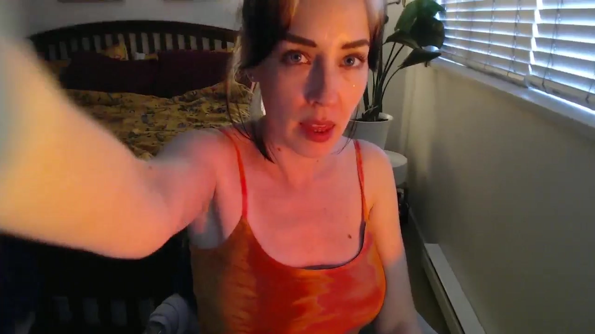 Gallery image thumbnail from NahlaHoney's myfreecams stream on, 08/29/2024, 03:58 image 10 of 20