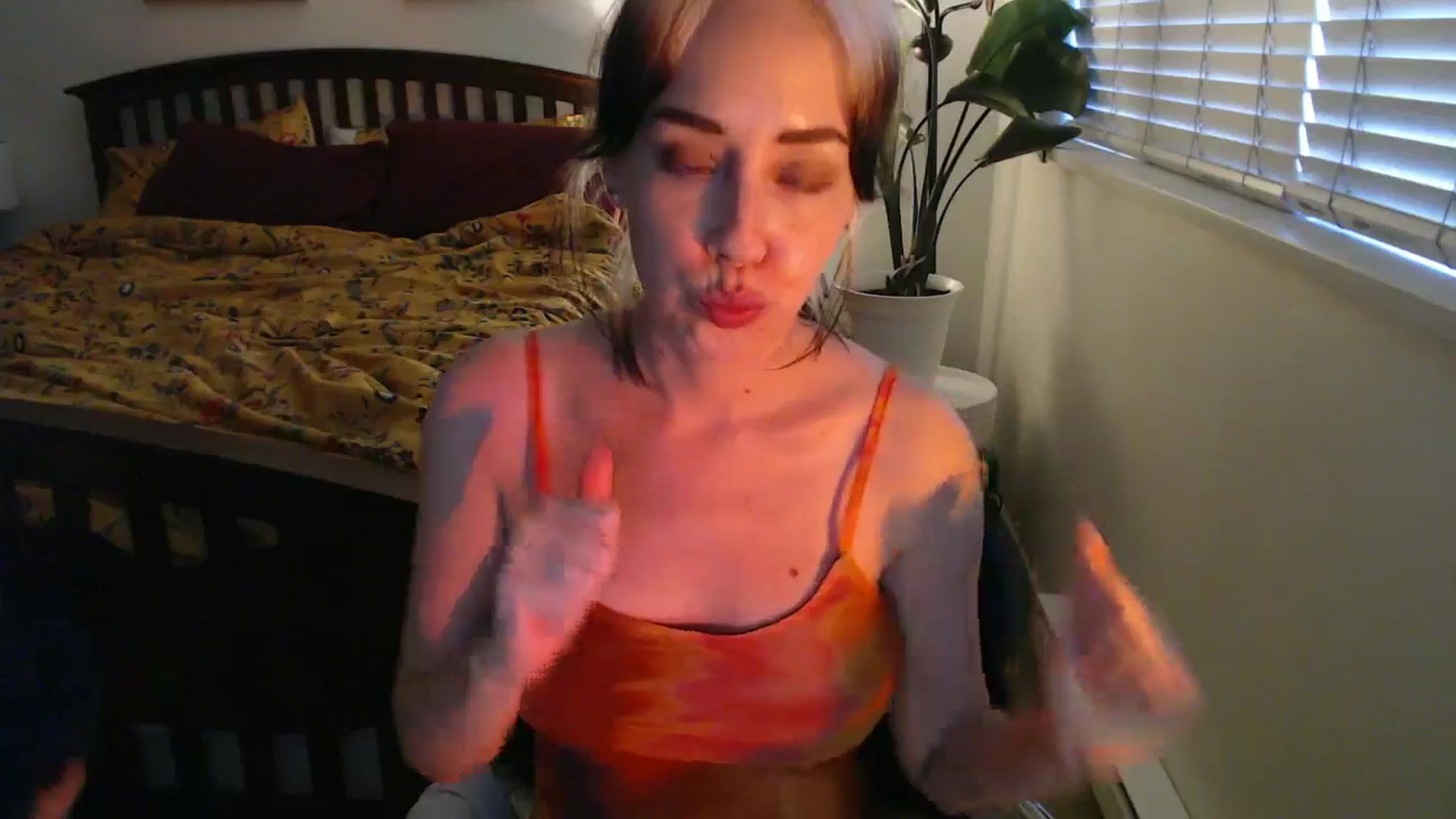 Gallery image thumbnail from NahlaHoney's myfreecams stream on, 08/29/2024, 03:58 image 13 of 20