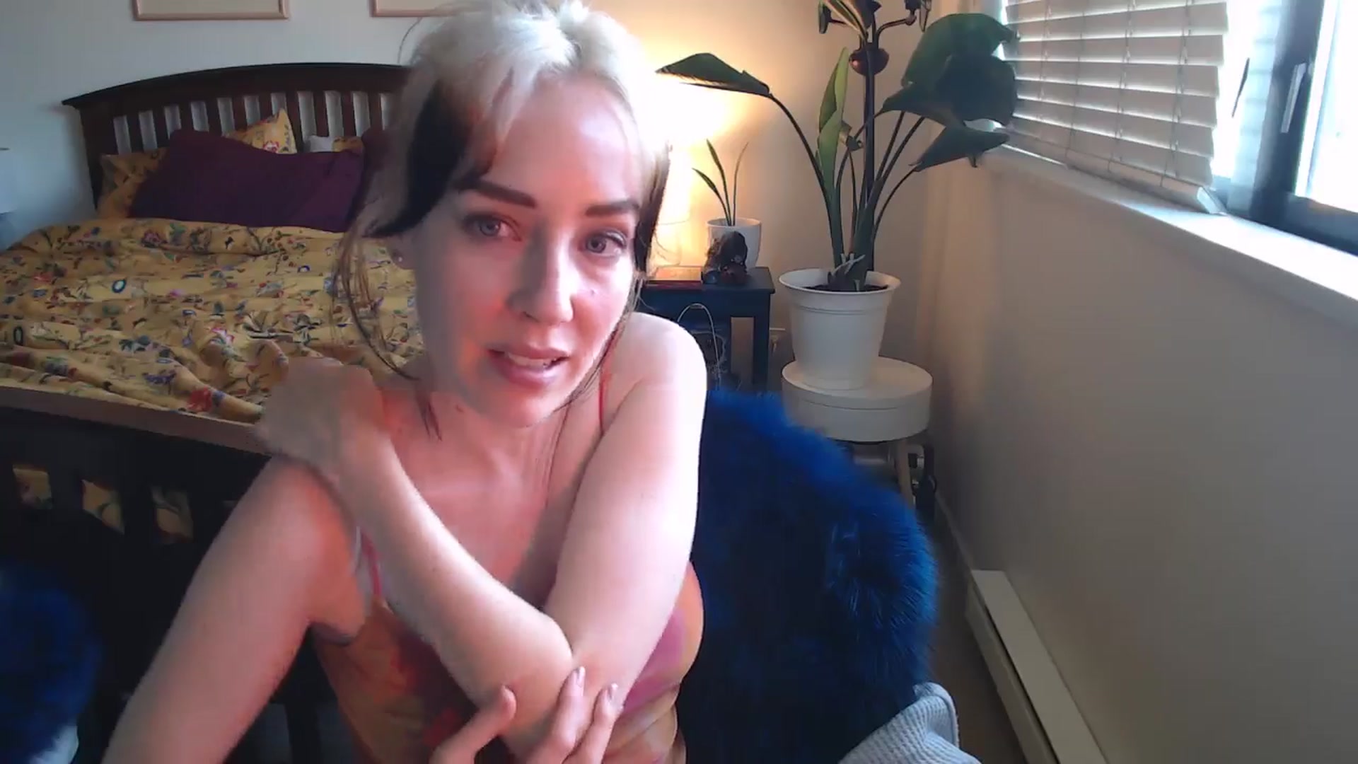Gallery image thumbnail from NahlaHoney's myfreecams stream on, 08/29/2024, 03:58 image 4 of 20