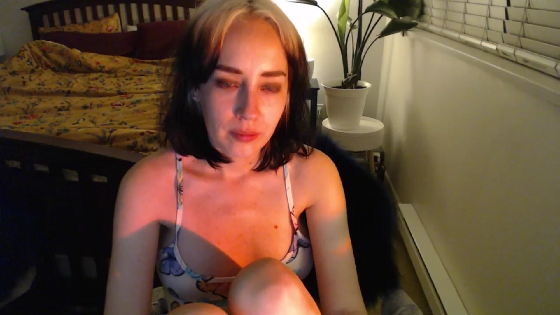 Gallery image thumbnail from NahlaHoney's myfreecams stream on, 08/31/2024, 04:16 image 17 of 20
