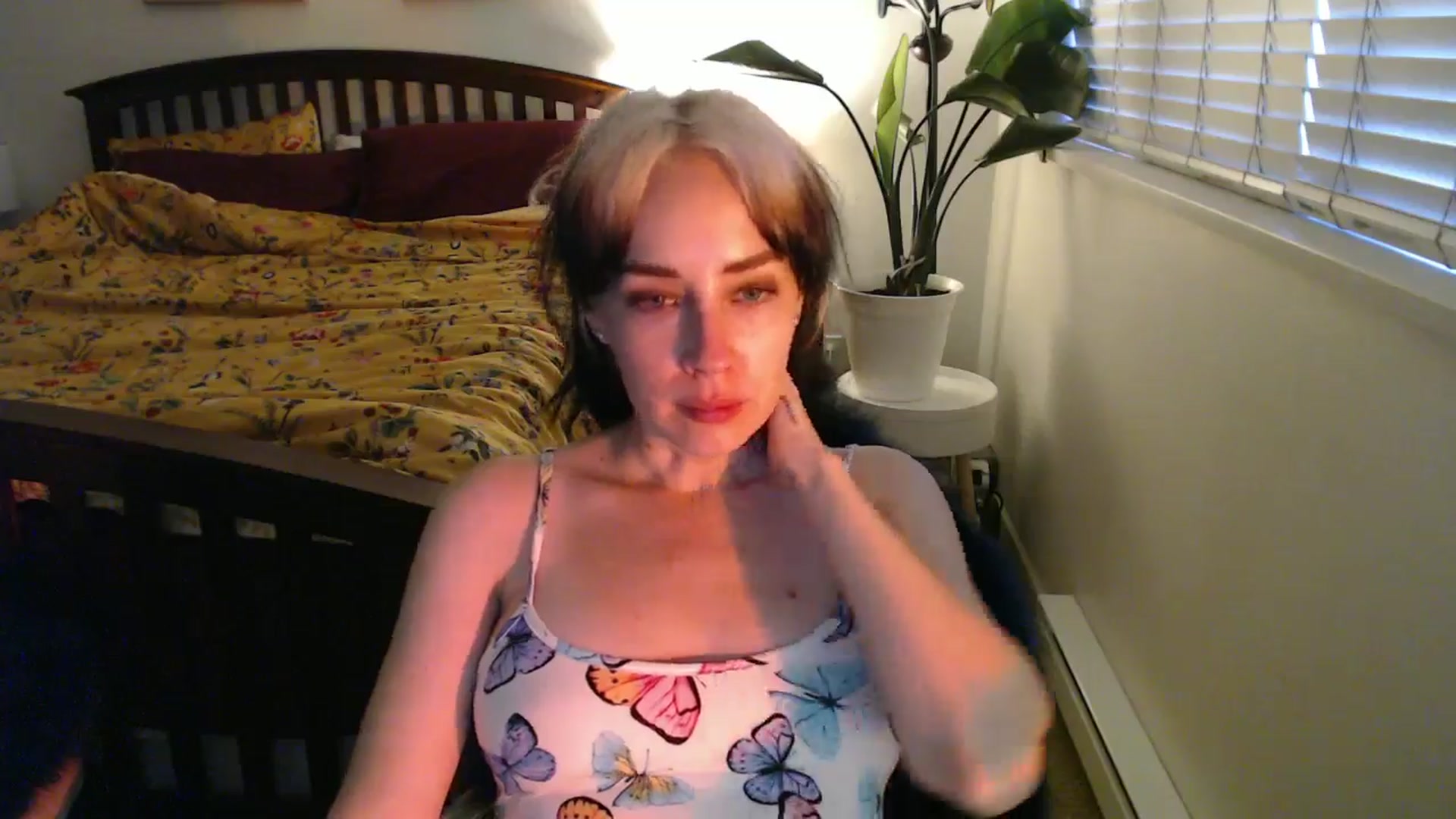 Gallery image thumbnail from NahlaHoney's myfreecams stream on, 08/31/2024, 04:16 image 11 of 20