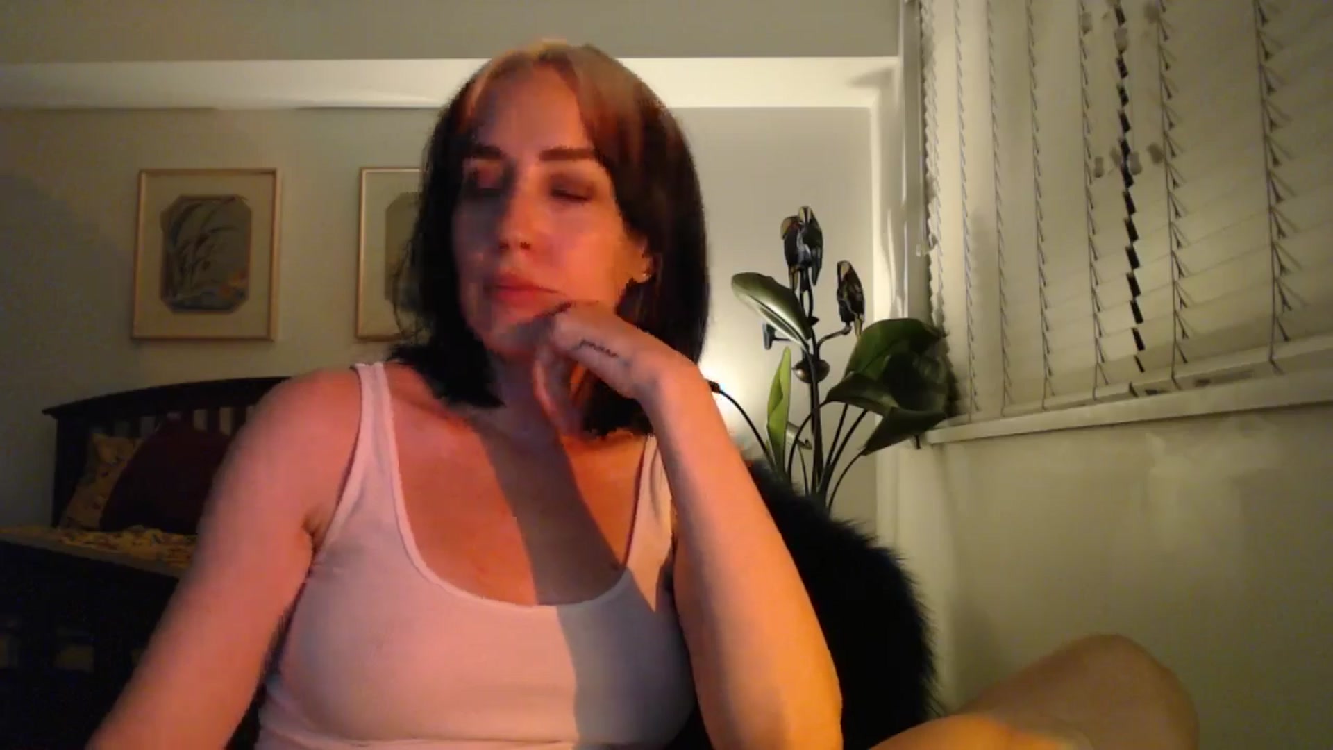 Gallery image thumbnail from NahlaHoney's myfreecams stream on, 09/02/2024, 05:14 image 17 of 20