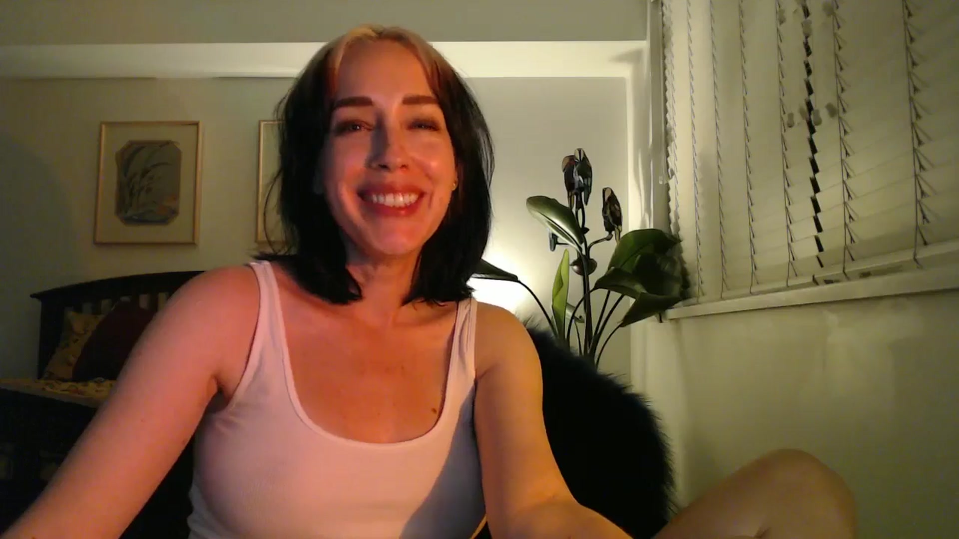 Gallery image thumbnail from NahlaHoney's myfreecams stream on, 09/02/2024, 05:14 image 19 of 20