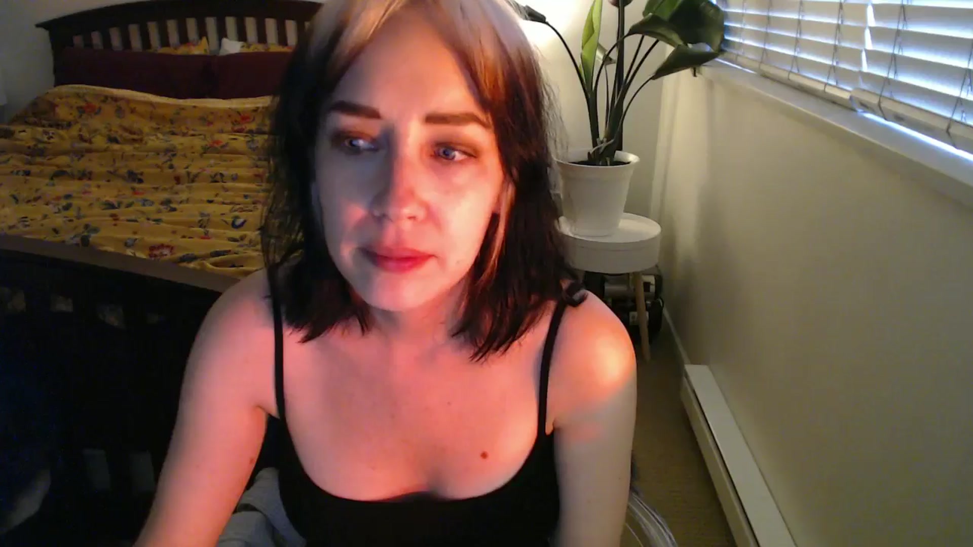 Gallery image thumbnail from NahlaHoney's myfreecams stream on, 09/04/2024, 03:31 image 13 of 20
